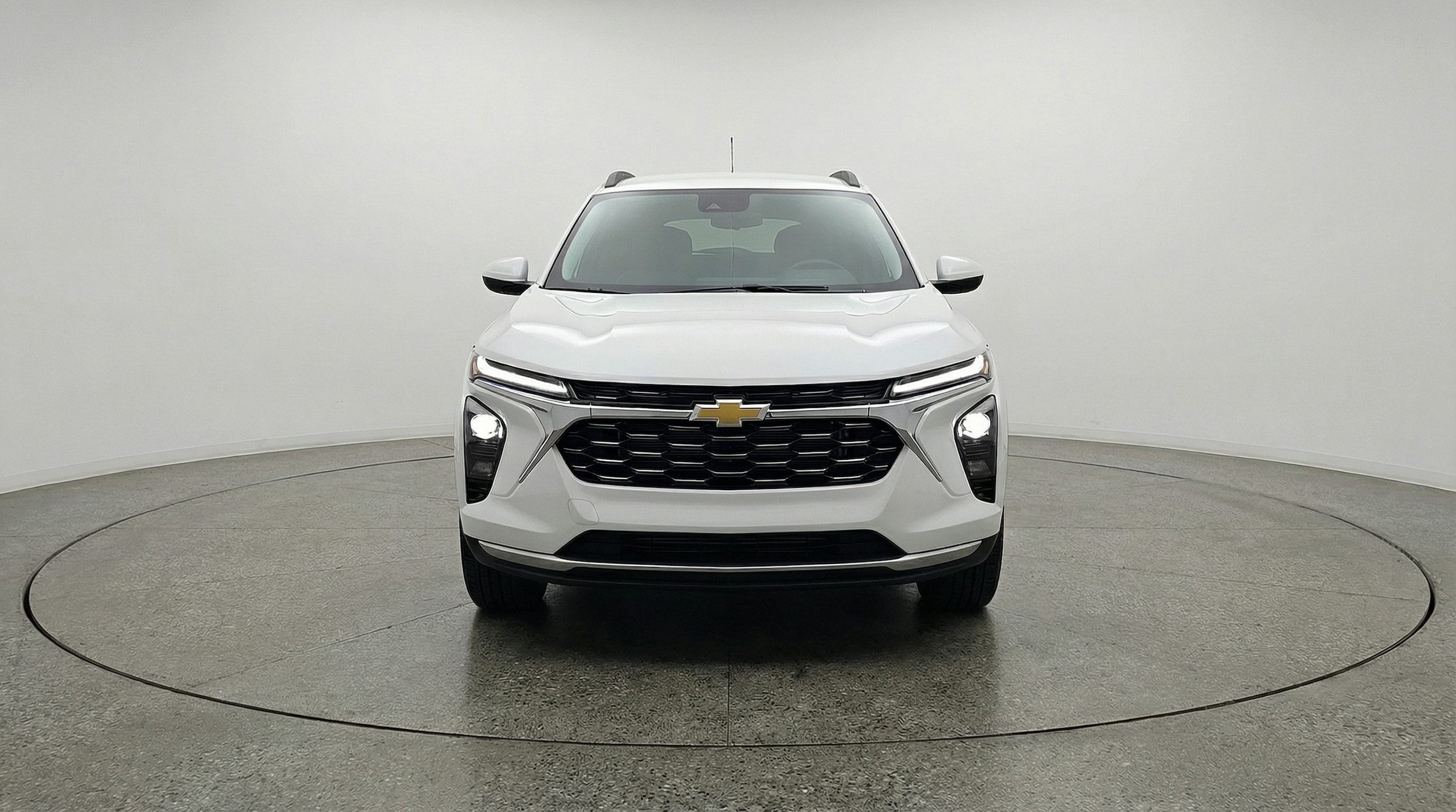 Thumbnail: 2025 Chevrolet Trax - 2
