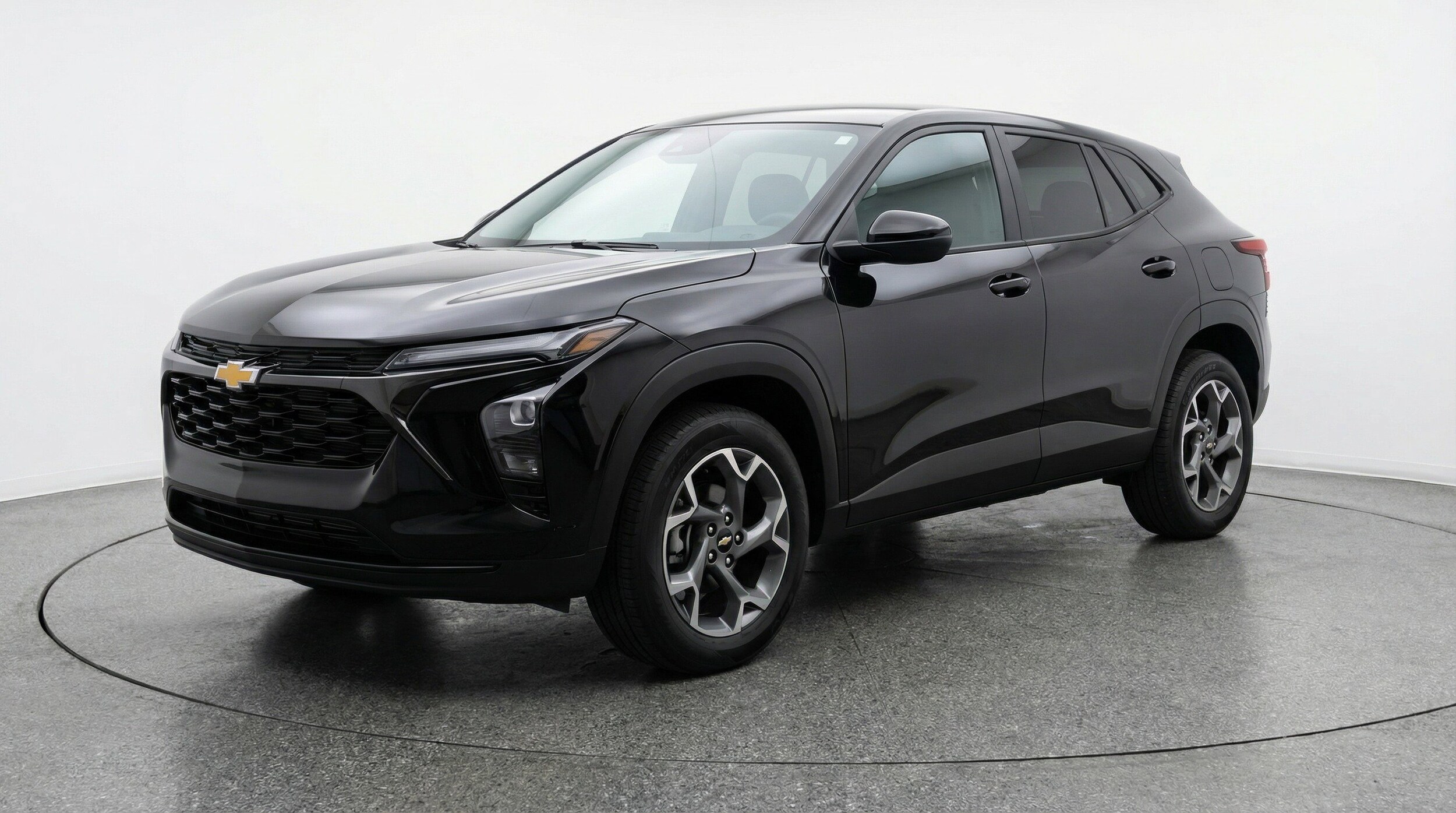 Thumbnail: 2025 Chevrolet Trax - 3