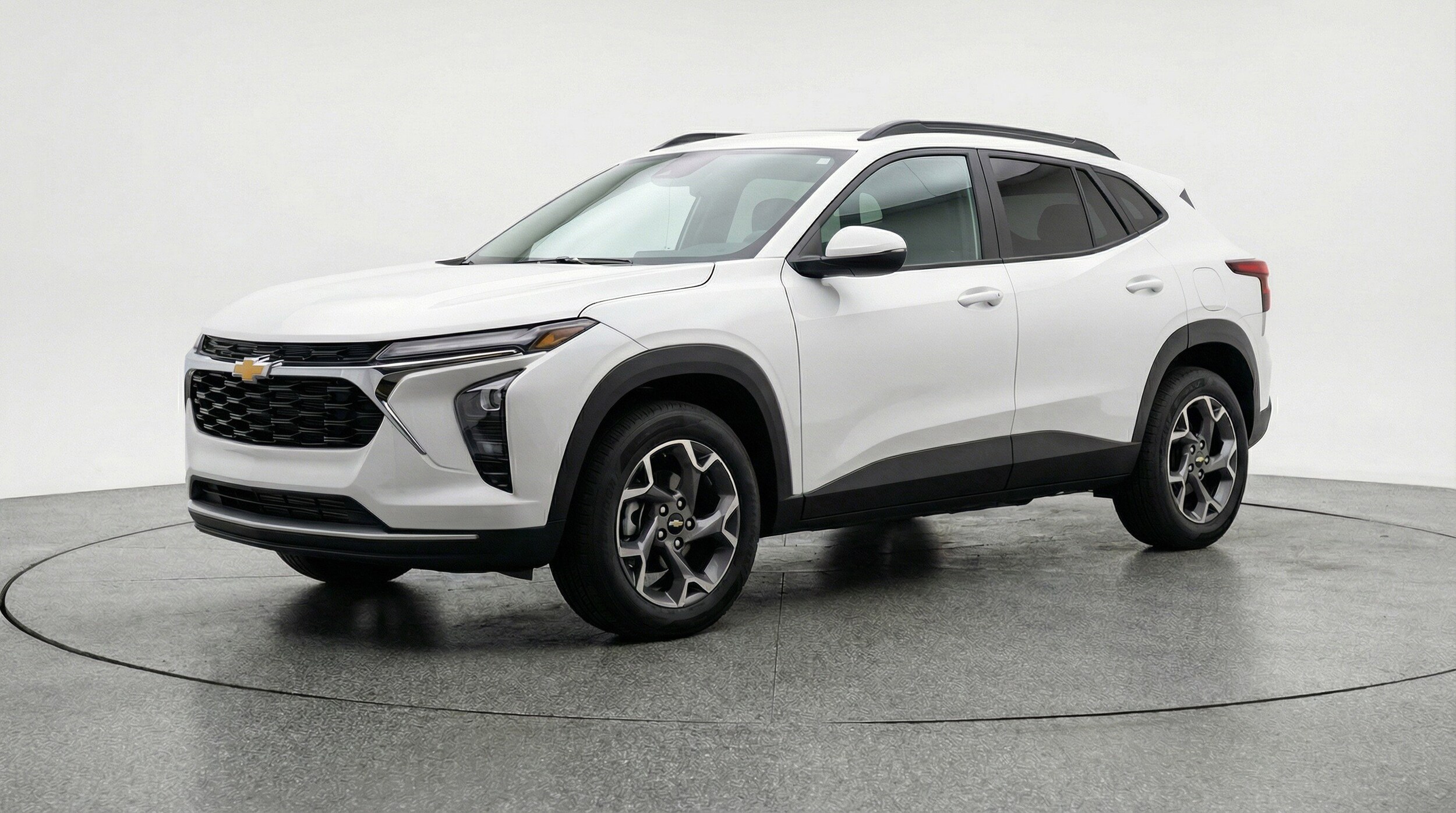 Thumbnail: 2025 Chevrolet Trax - 3