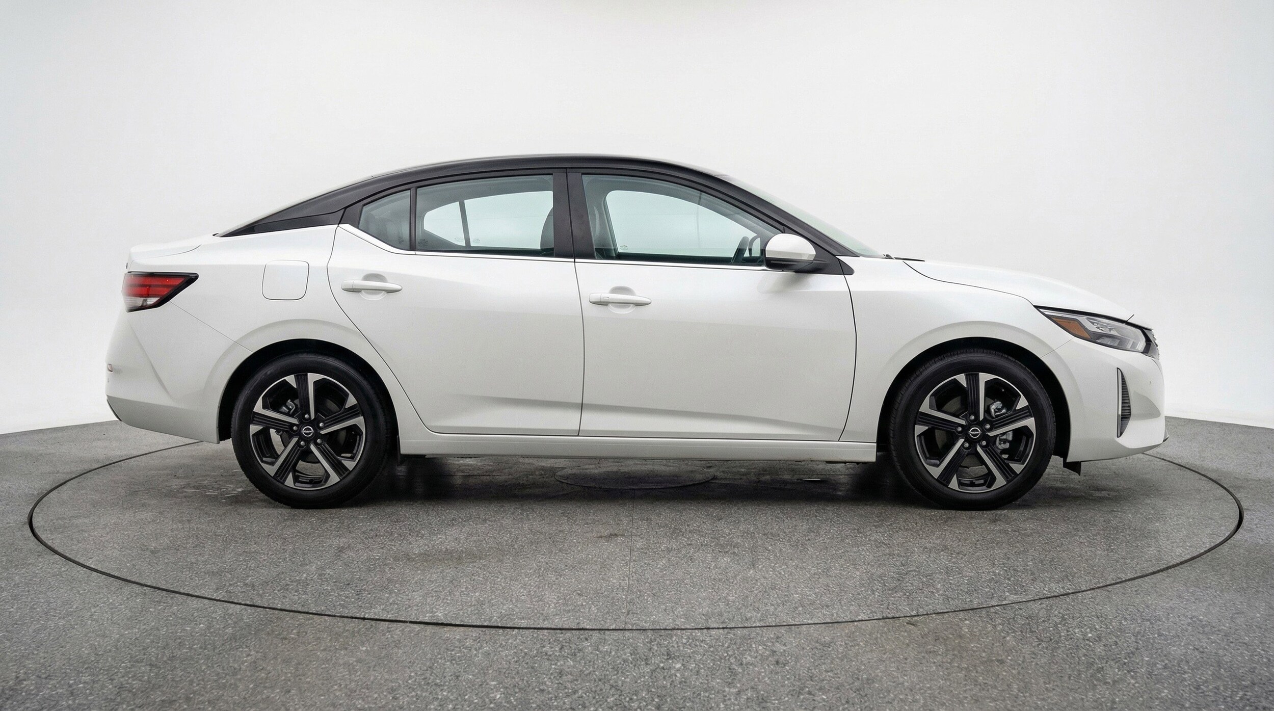 Thumbnail: 2025 Nissan Sentra - 11