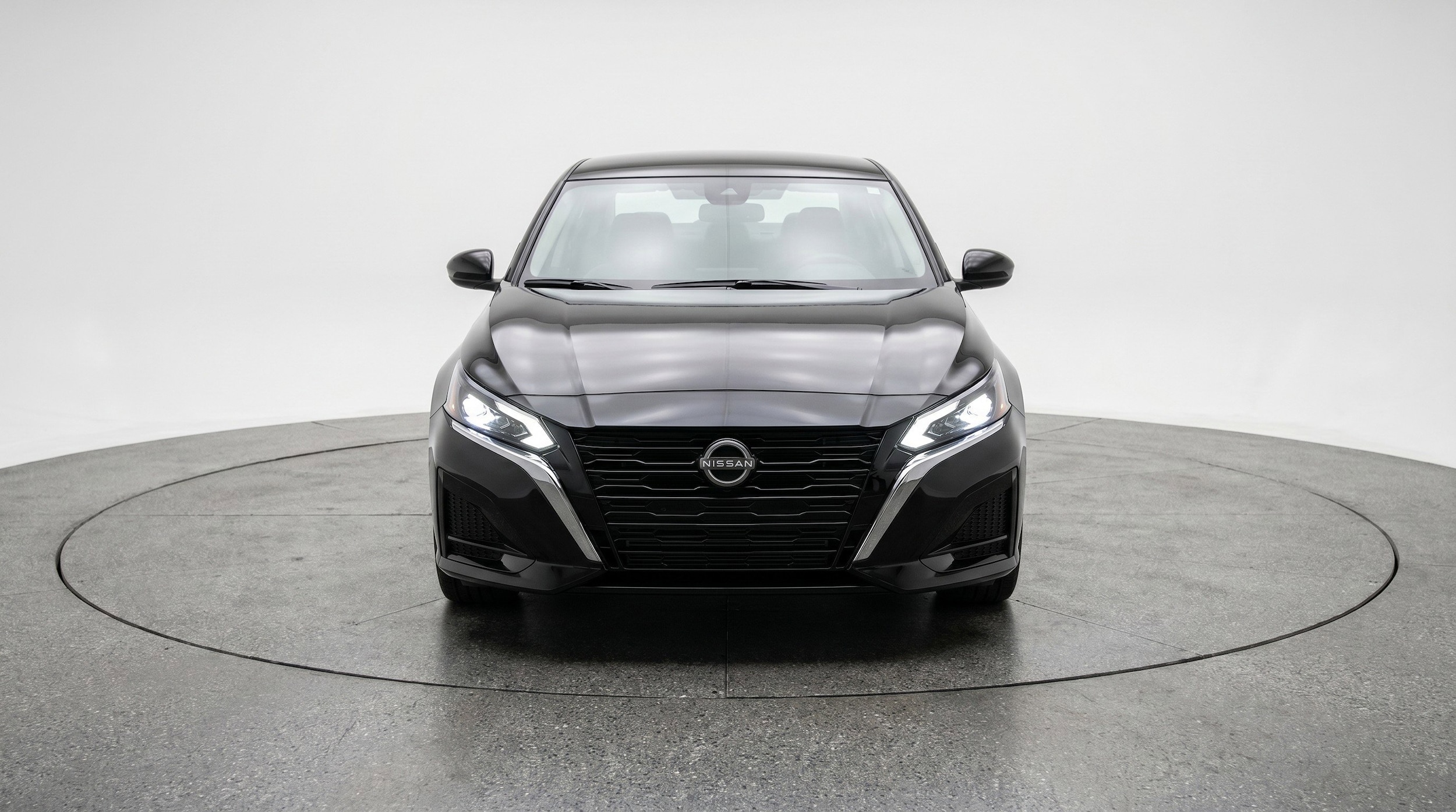 Thumbnail: 2025 Nissan Altima - 2