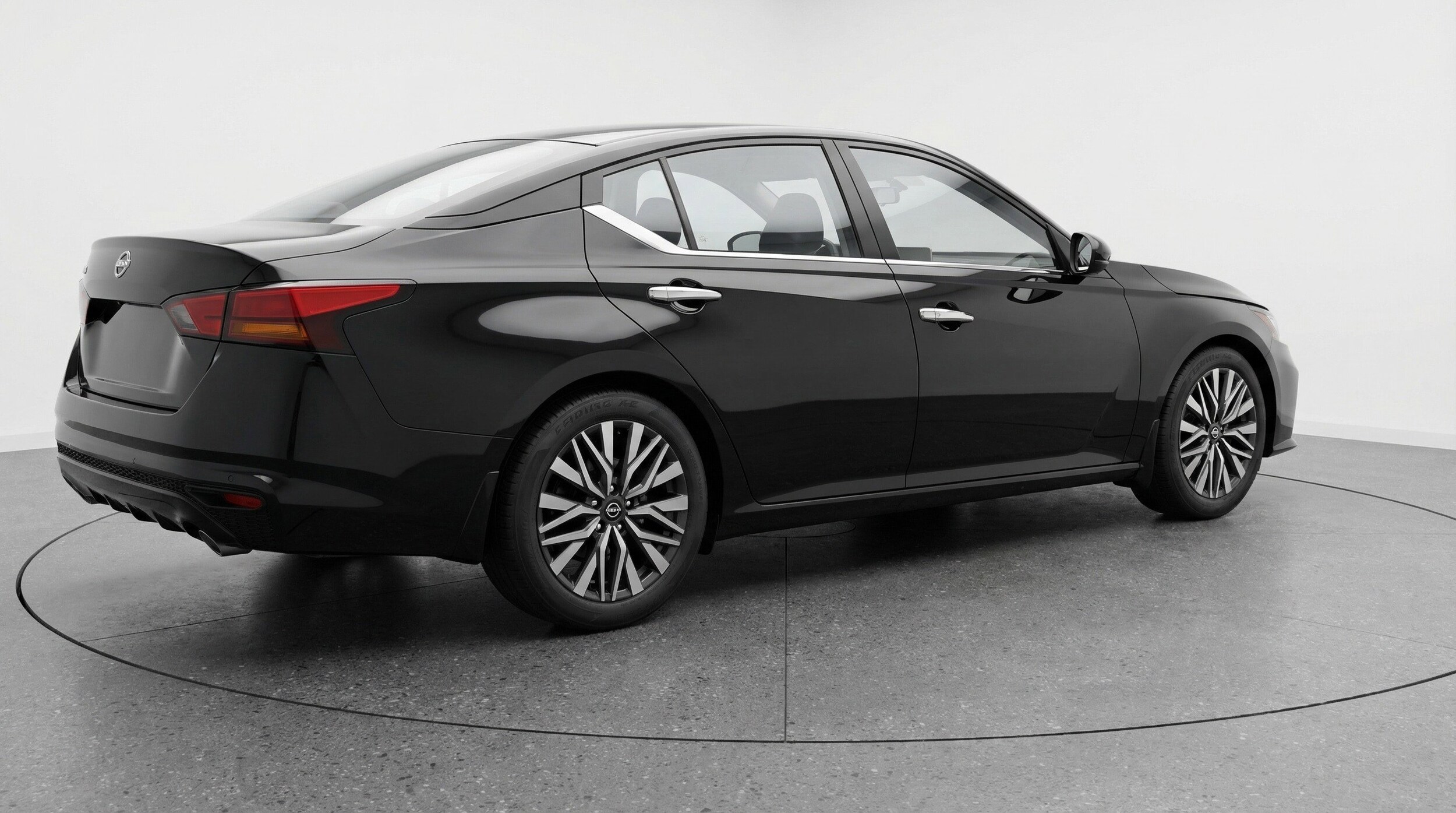 Thumbnail: 2025 Nissan Altima - 9