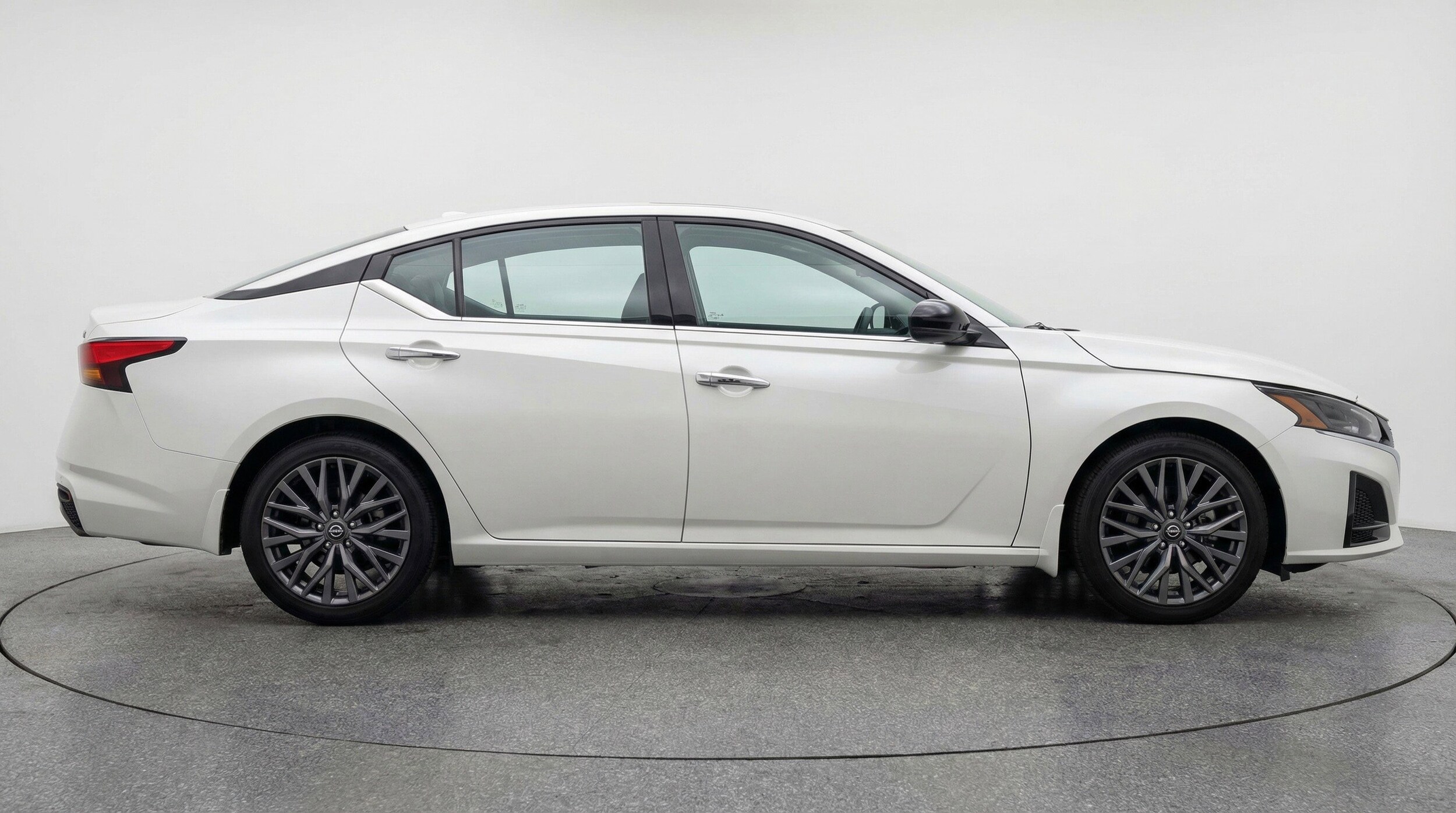 Thumbnail: 2025 Nissan Altima - 11