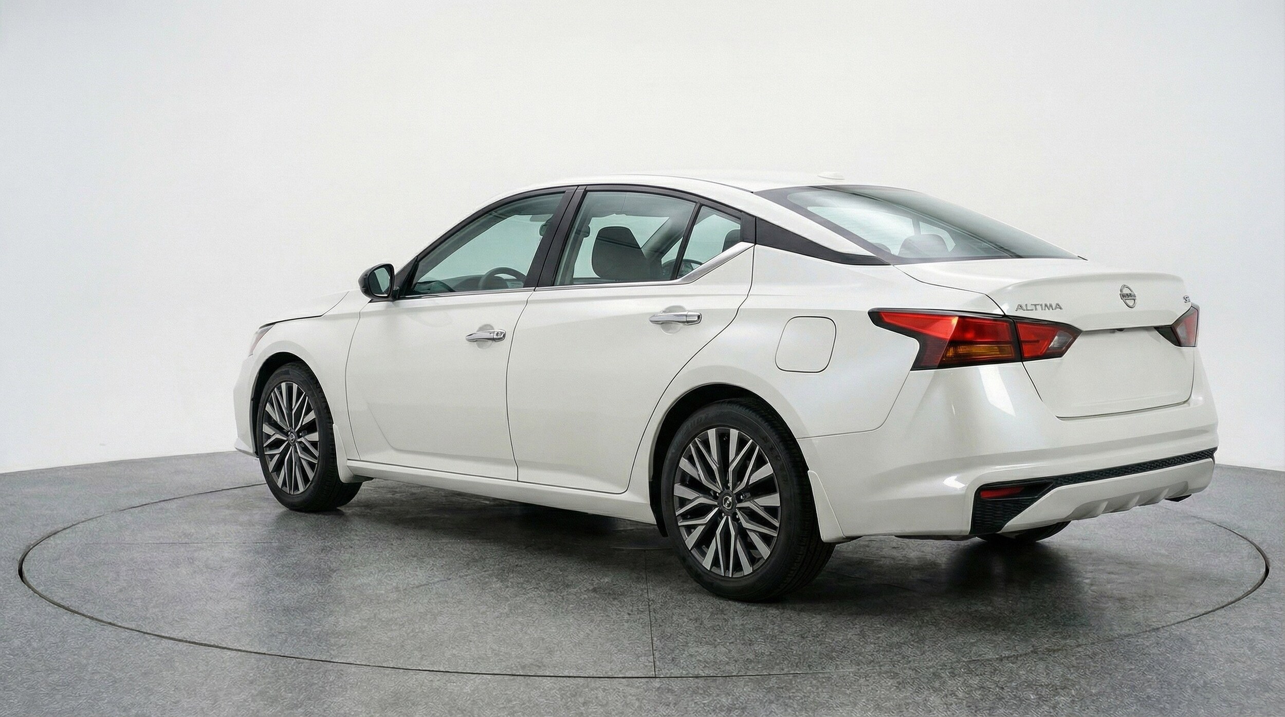 Thumbnail: 2025 Nissan Altima - 6