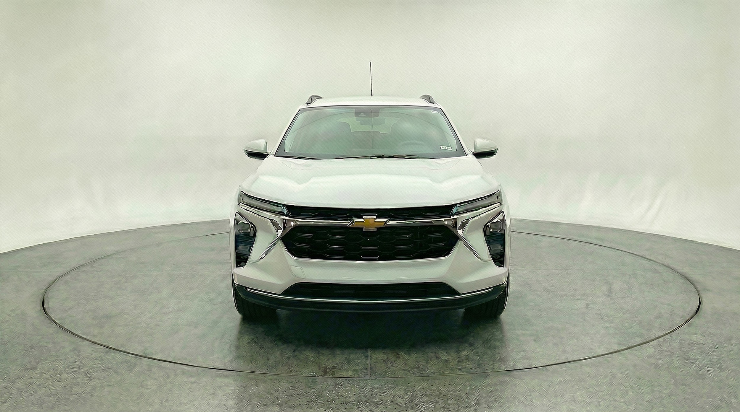 Thumbnail: 2025 Chevrolet Trax - 2