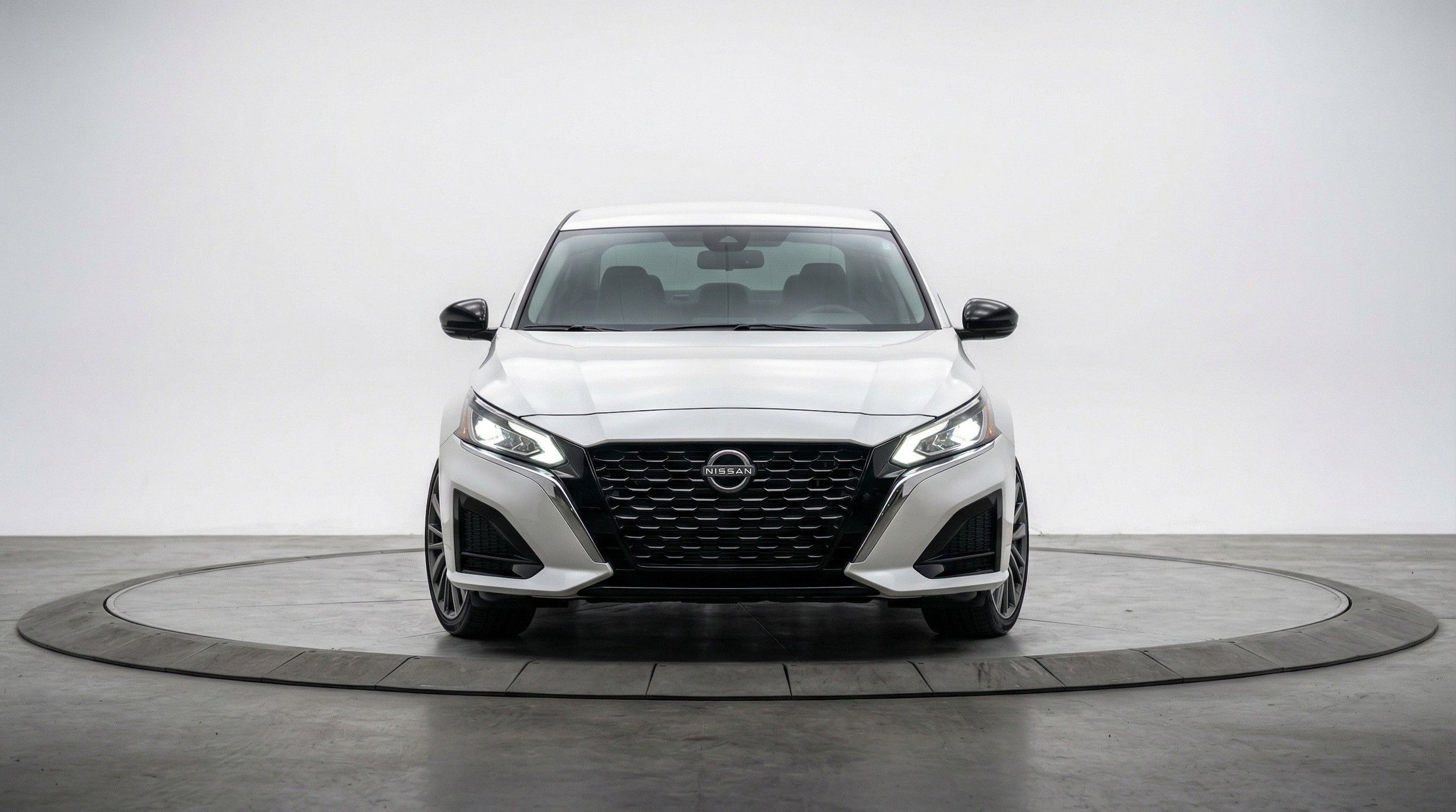 Thumbnail: 2025 Nissan Altima - 2