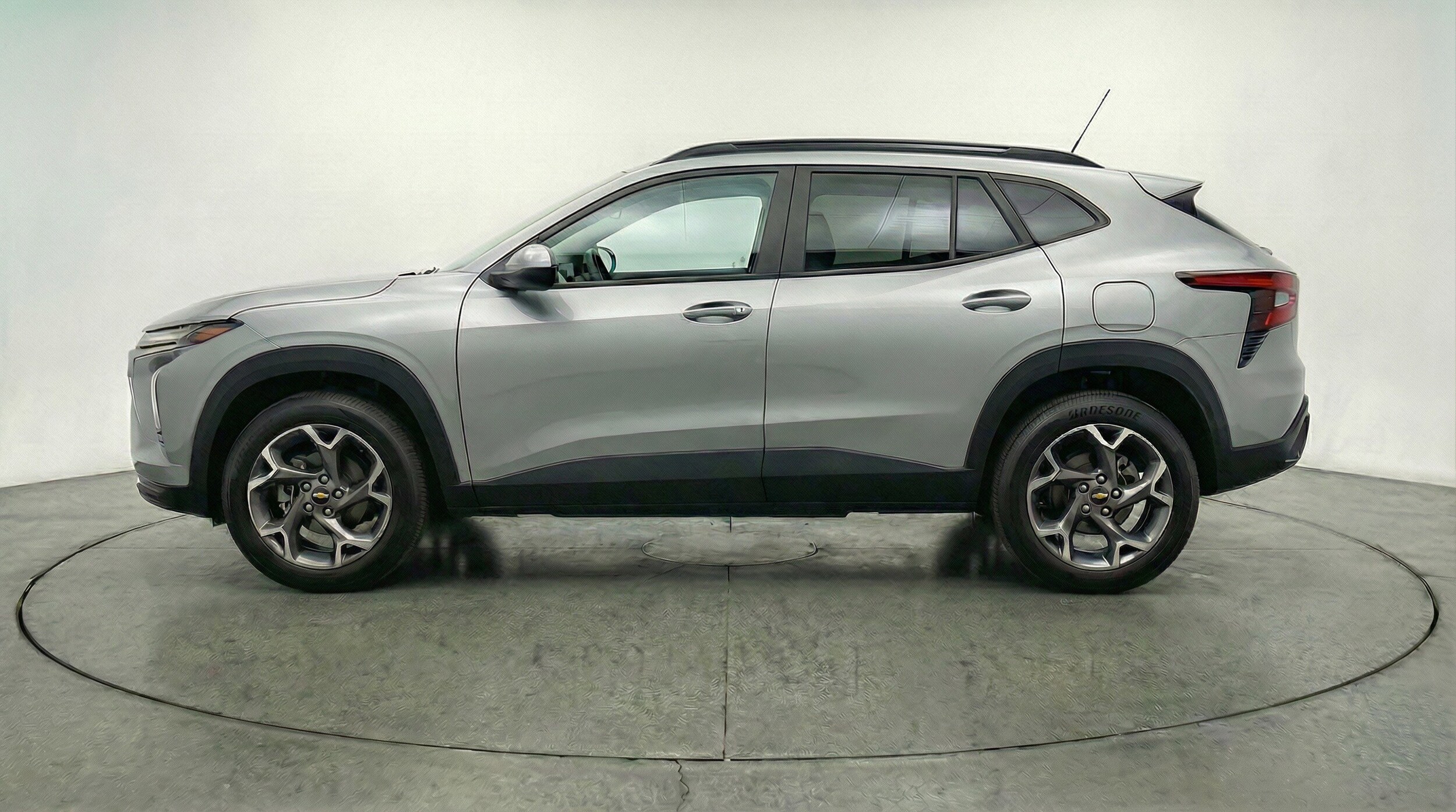 Thumbnail: 2025 Chevrolet Trax - 5