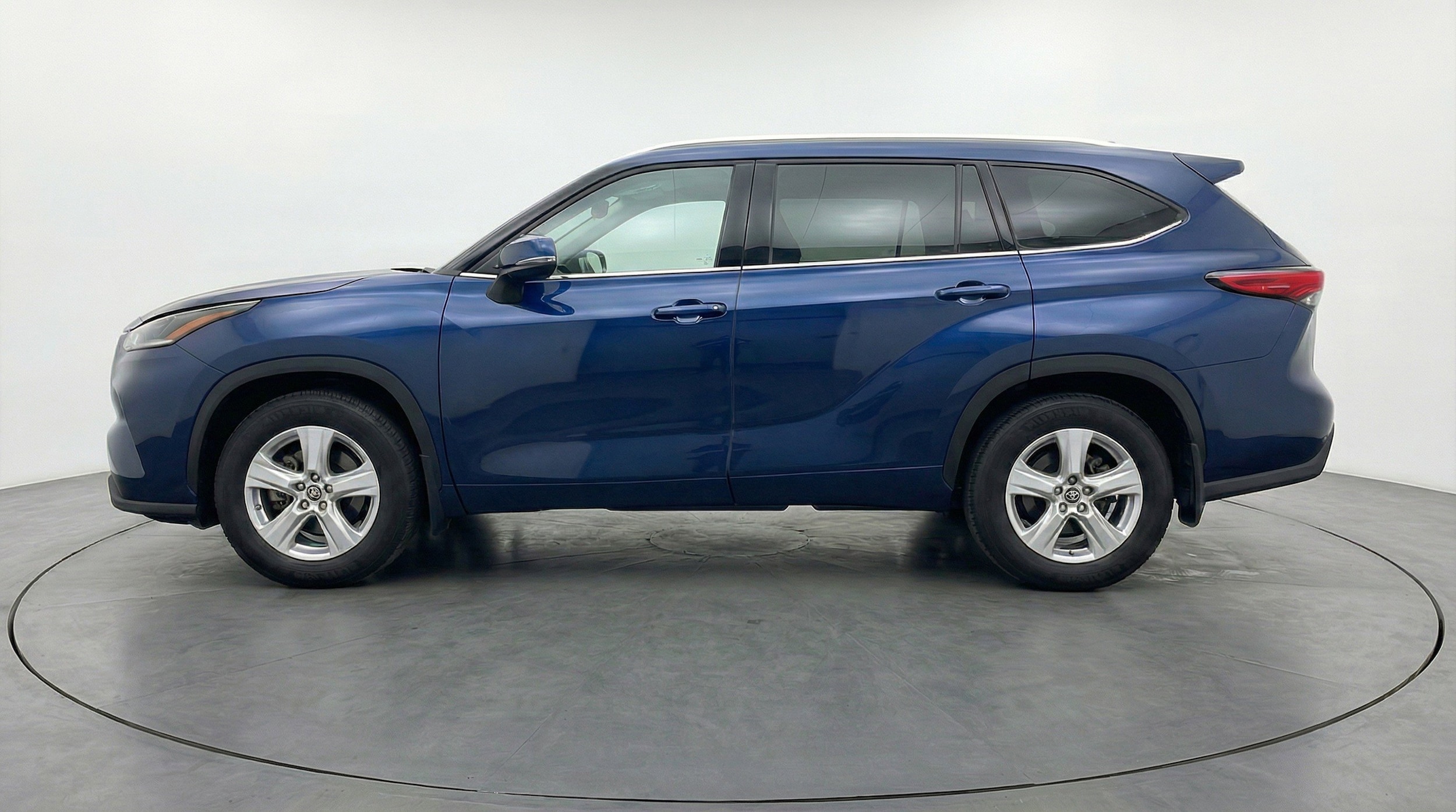 Thumbnail: 2025 Toyota Highlander - 5