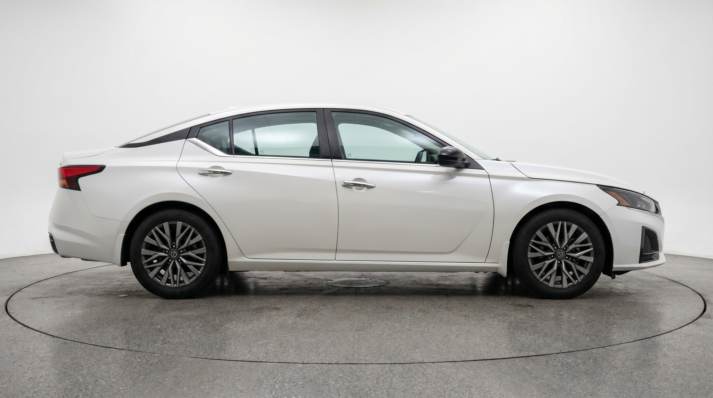 Thumbnail: 2025 Nissan Altima - 11
