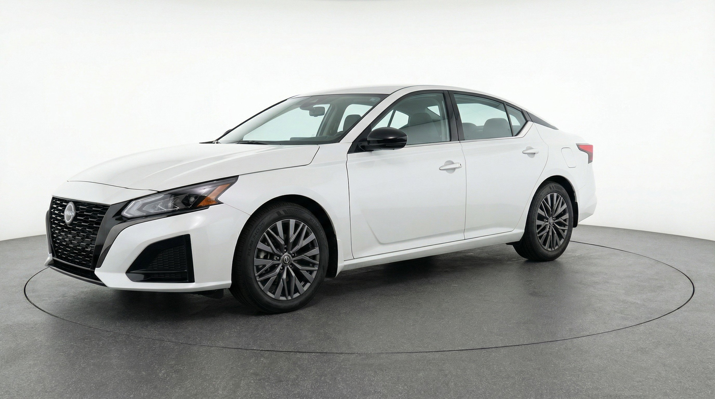 Thumbnail: 2025 Nissan Altima - 3