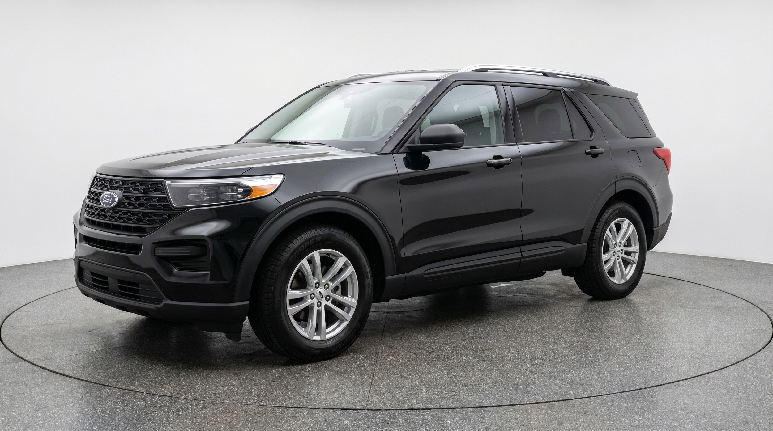 Thumbnail: 2024 Ford Explorer - 3