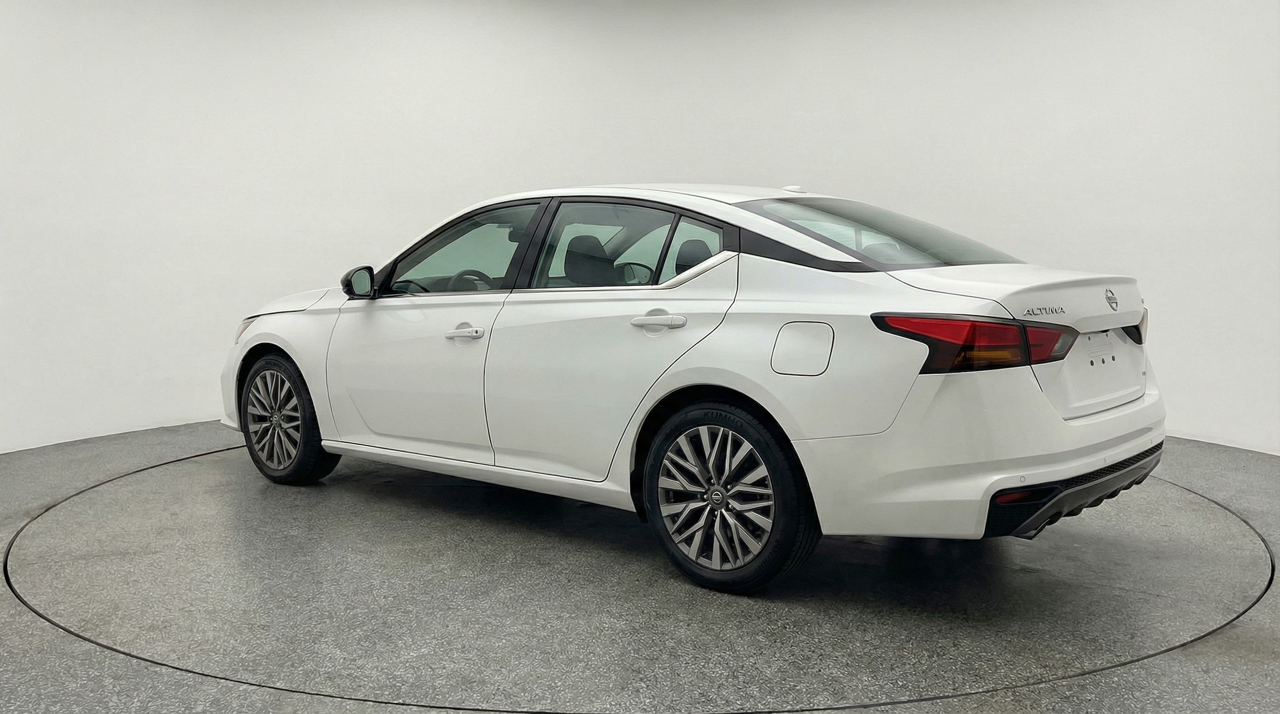 Thumbnail: 2025 Nissan Altima - 5