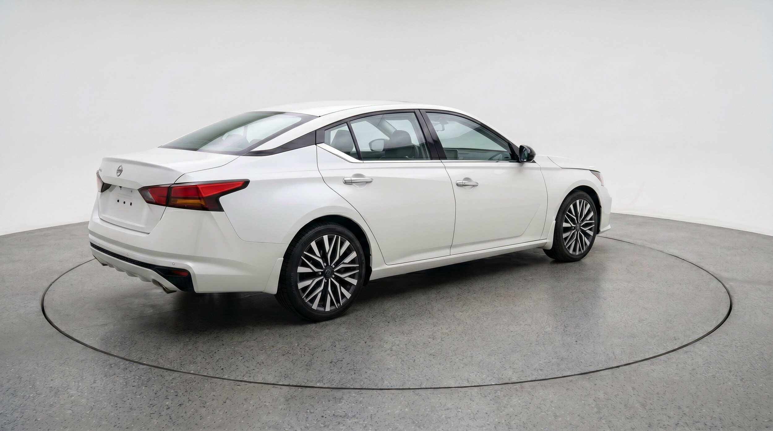Thumbnail: 2025 Nissan Altima - 9