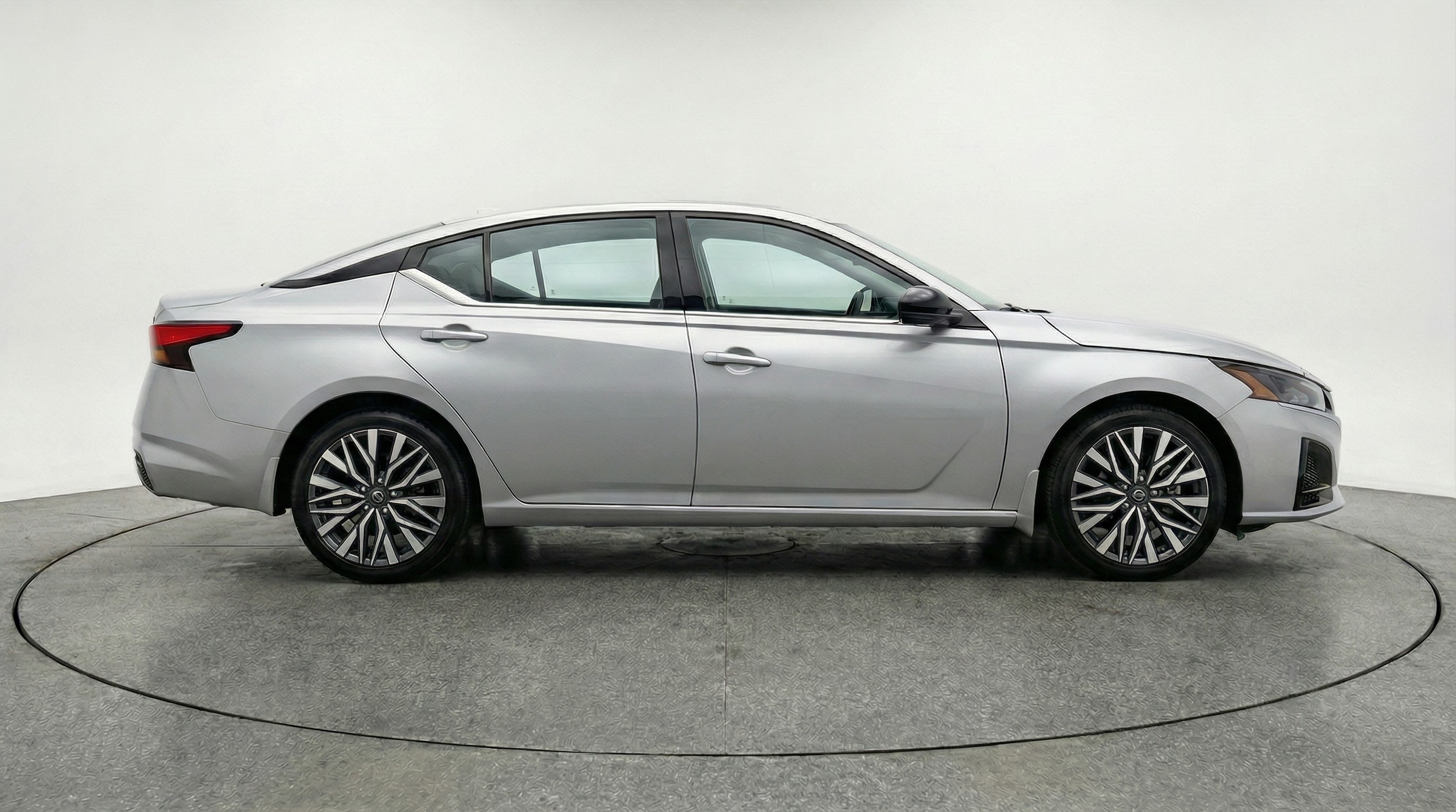 Thumbnail: 2025 Nissan Altima - 8