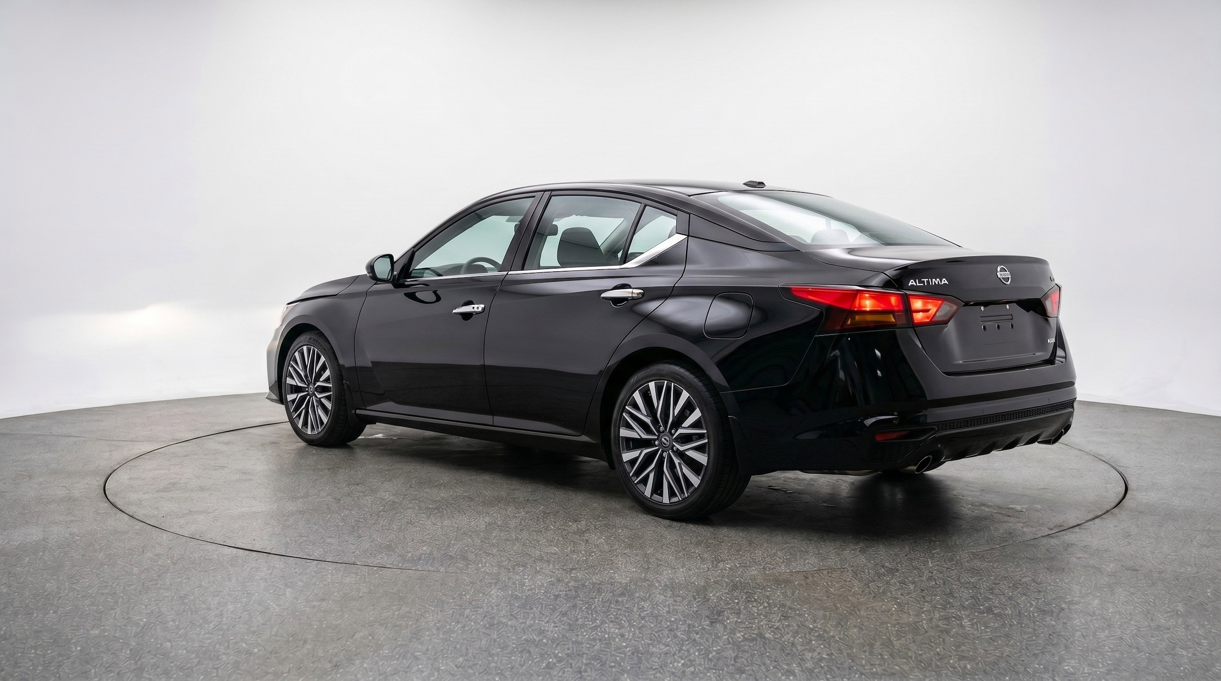 Thumbnail: 2025 Nissan Altima - 6