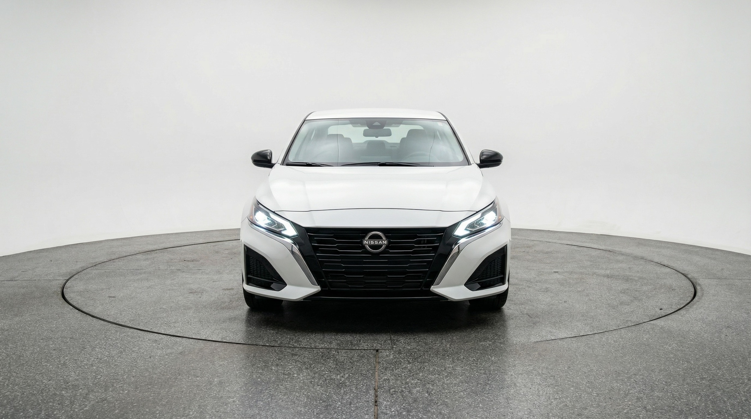 Thumbnail: 2025 Nissan Altima - 2