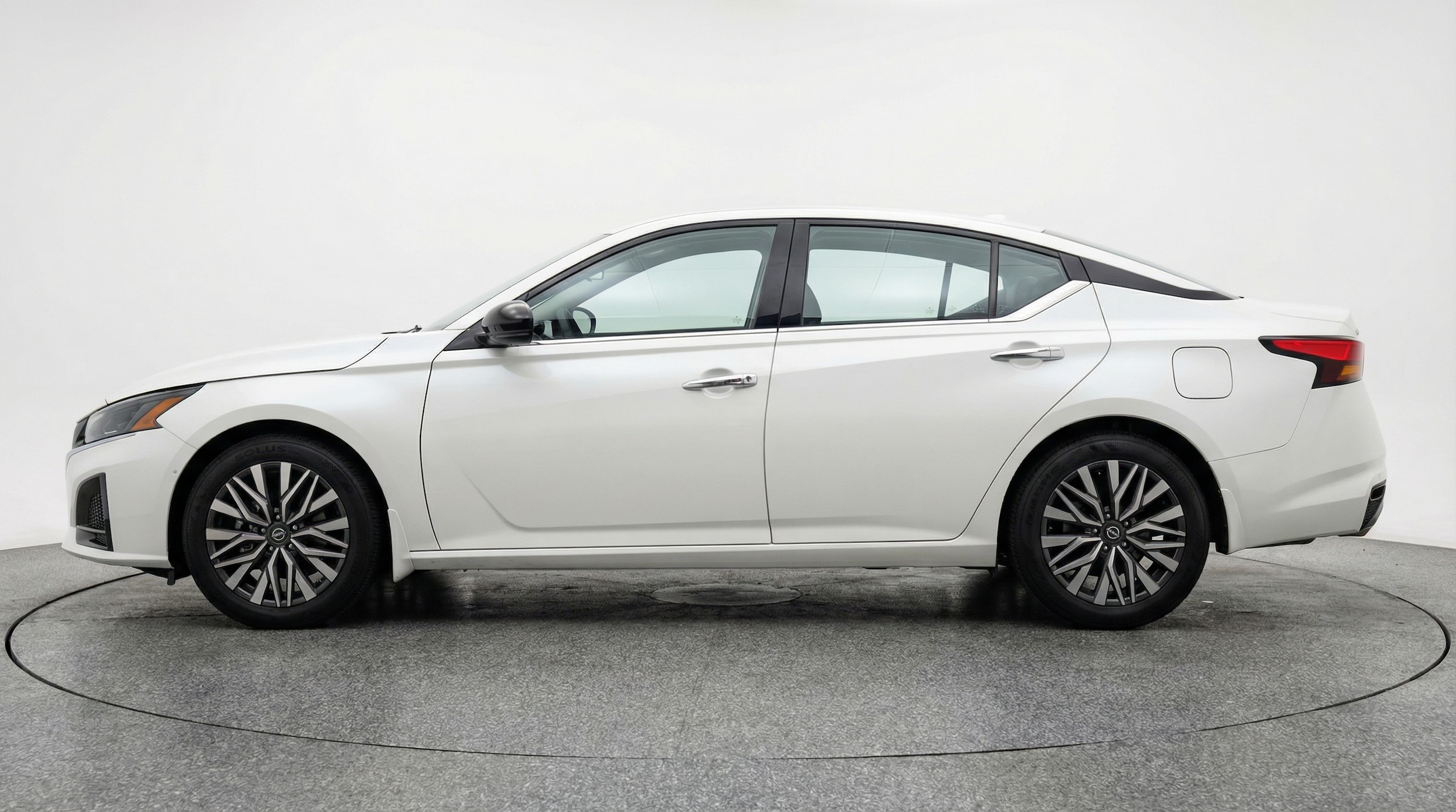 Thumbnail: 2025 Nissan Altima - 4