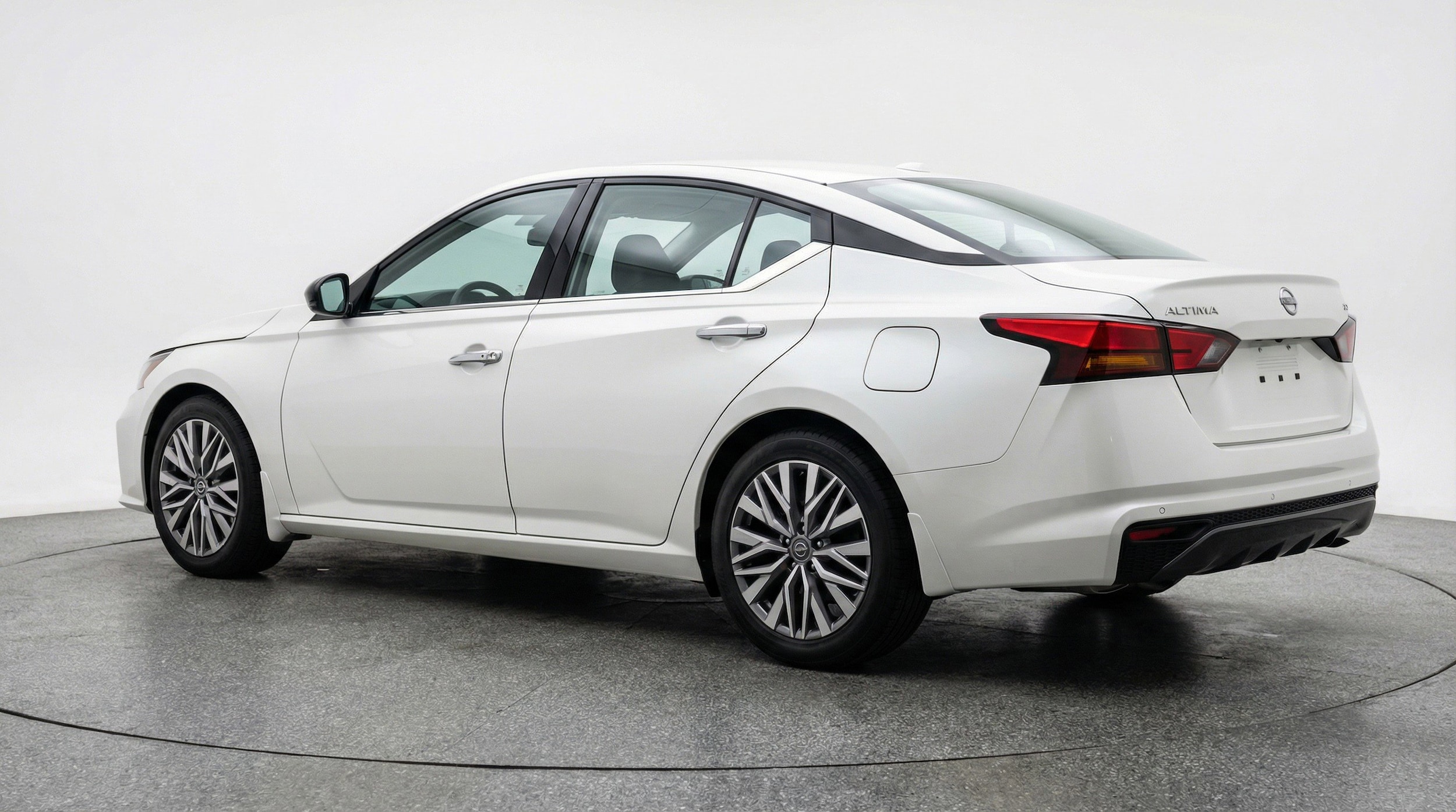 Thumbnail: 2025 Nissan Altima - 6