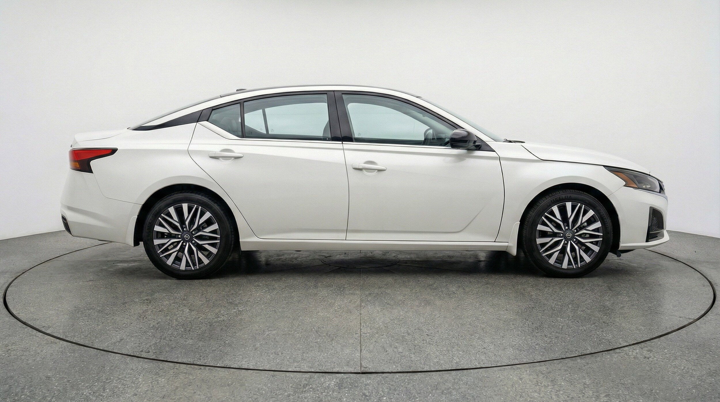 Thumbnail: 2025 Nissan Altima - 11