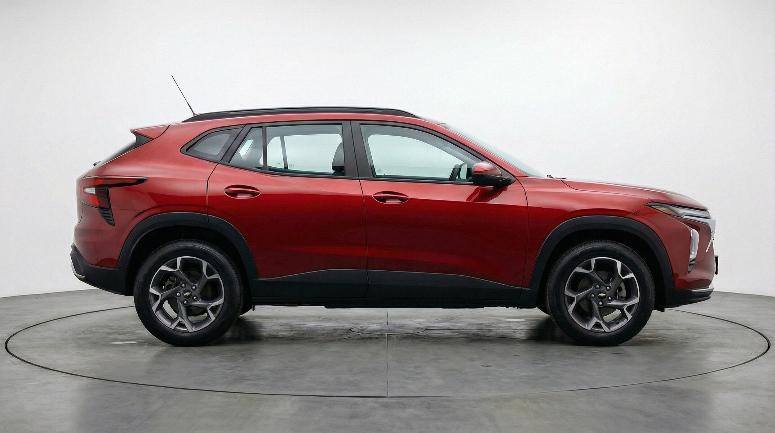 Thumbnail: 2025 Chevrolet Trax - 8