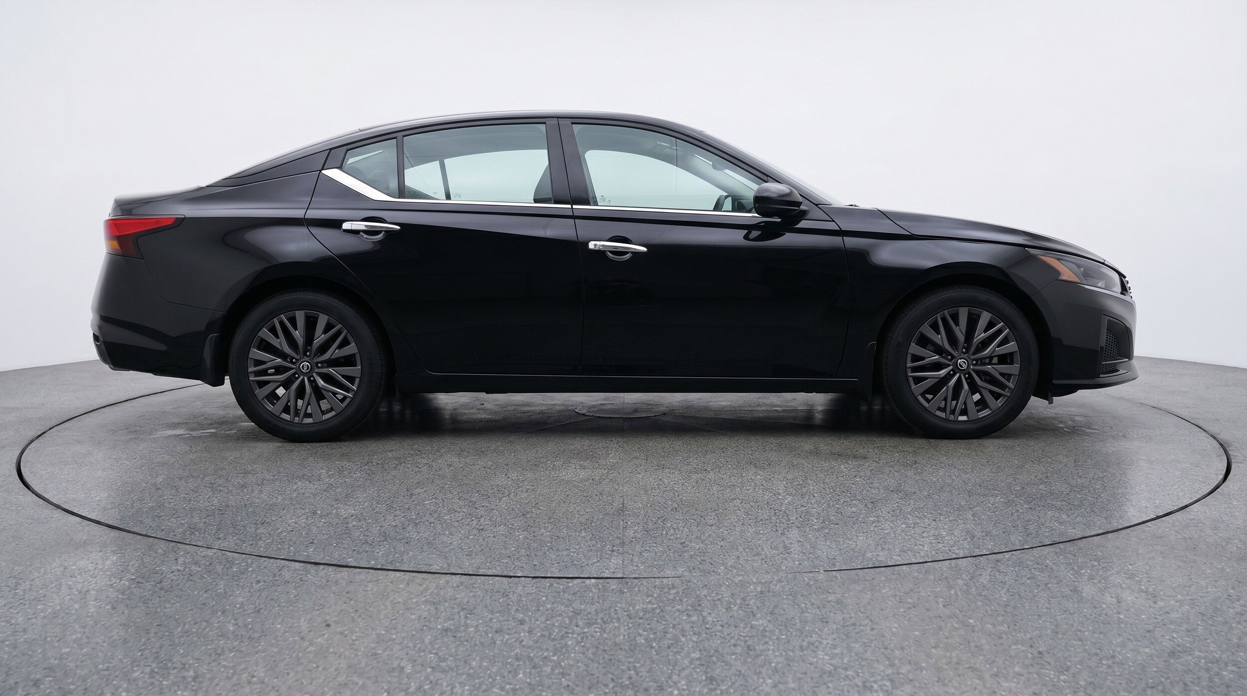 Thumbnail: 2025 Nissan Altima - 11
