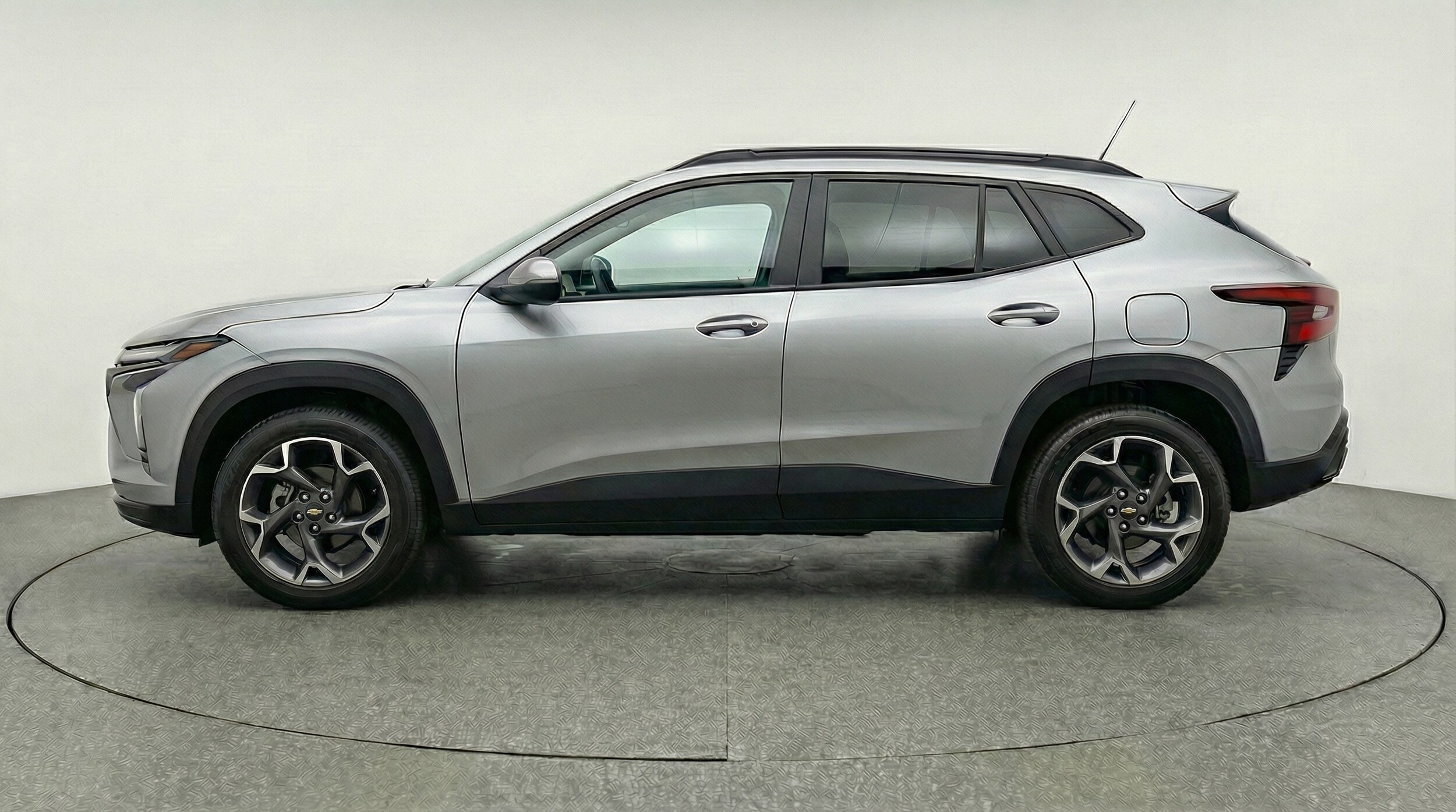 Thumbnail: 2025 Chevrolet Trax - 4