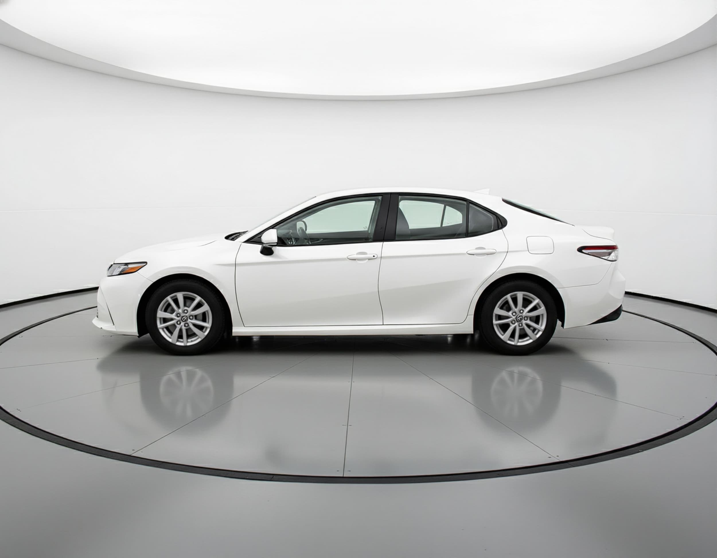 Thumbnail: 2025 Toyota Camry - 4