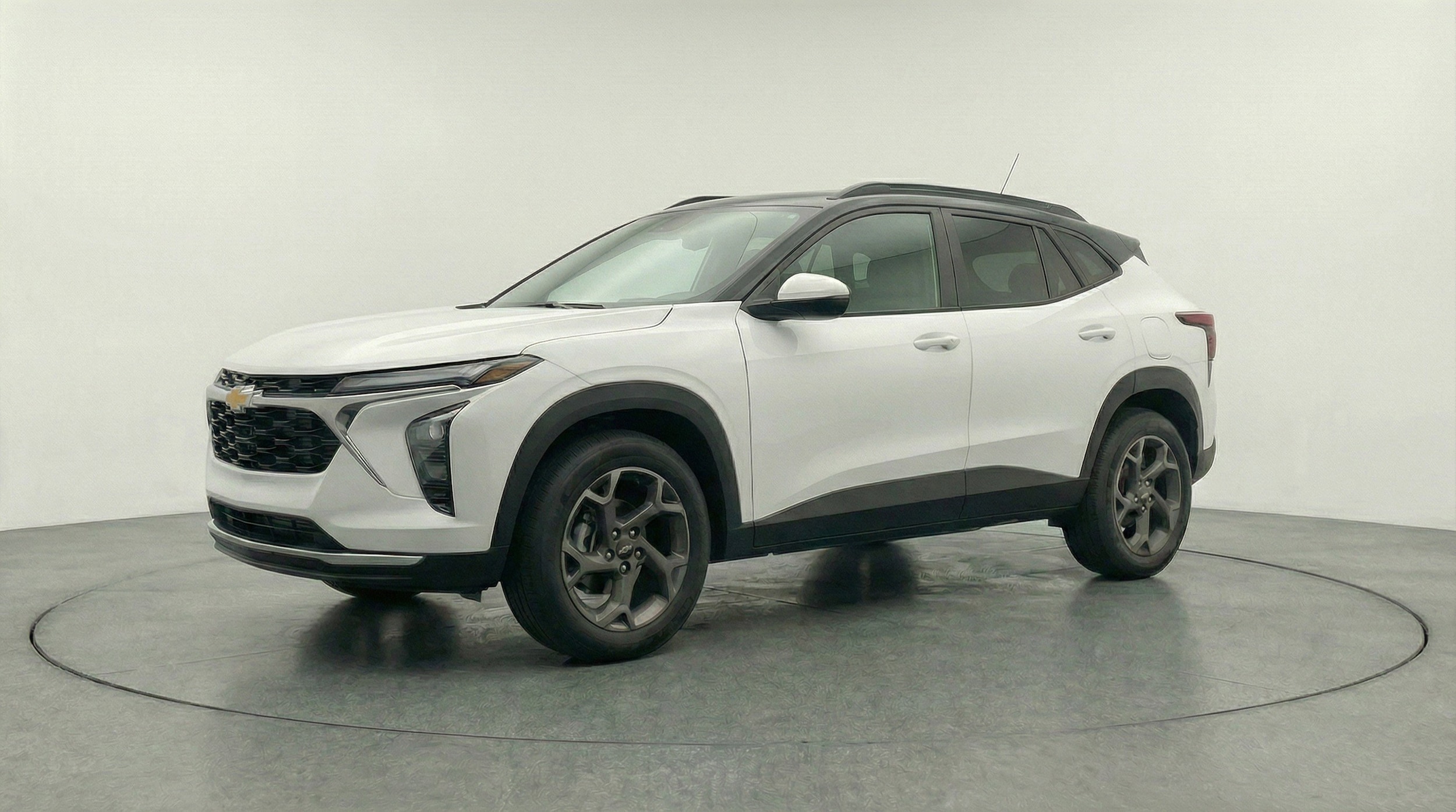 Thumbnail: 2025 Chevrolet Trax - 3