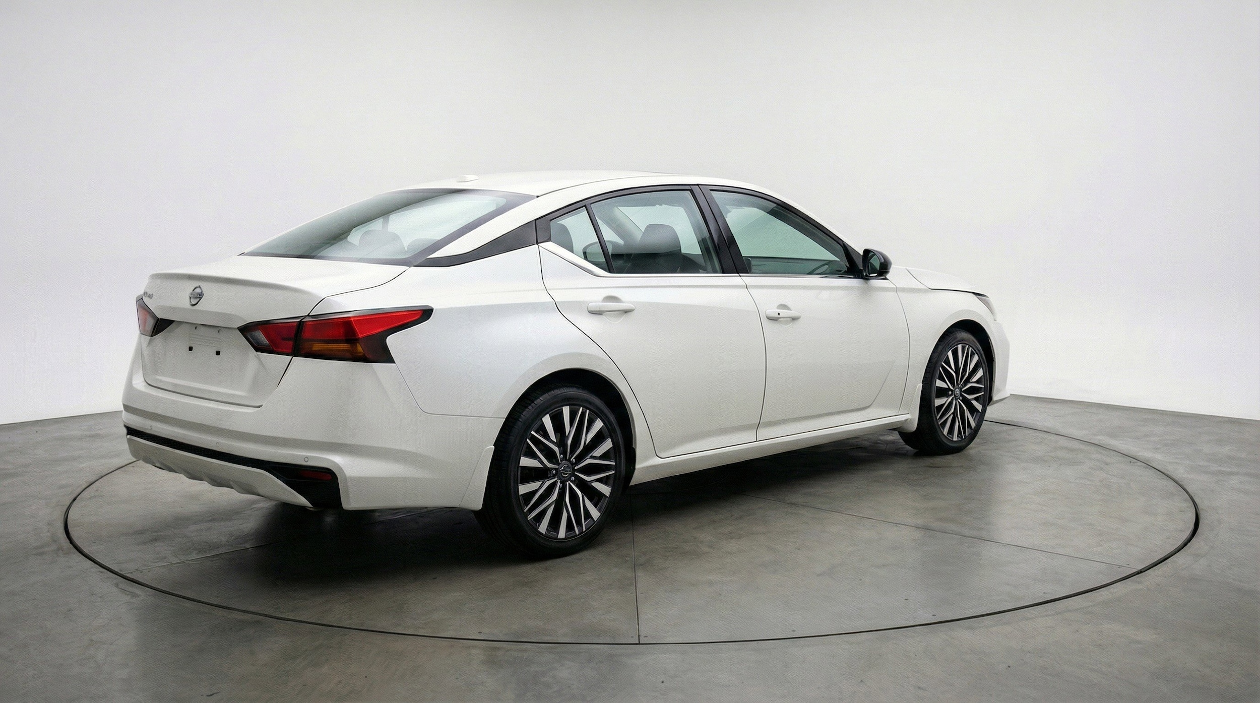 Thumbnail: 2025 Nissan Altima - 9