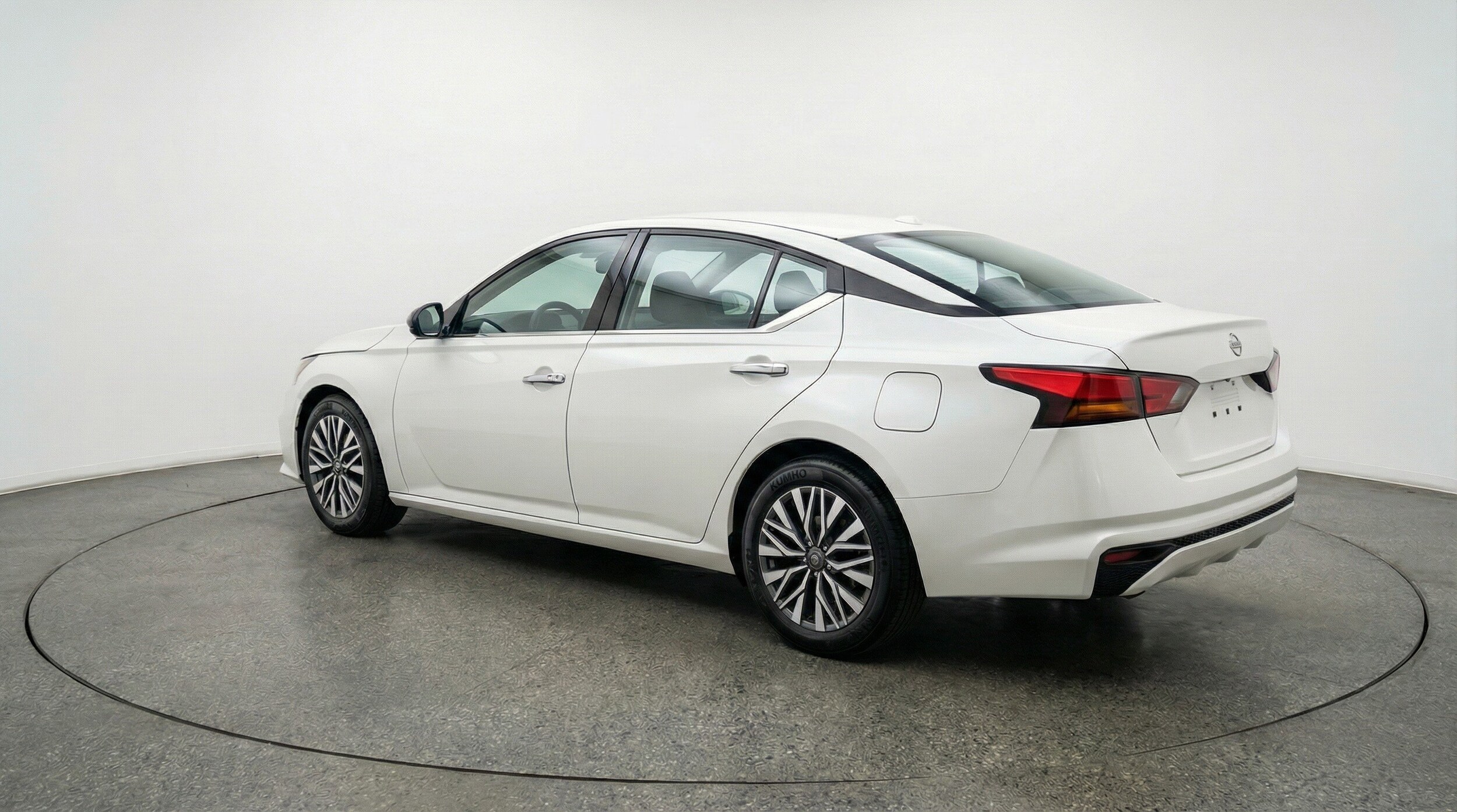 Thumbnail: 2025 Nissan Altima - 6