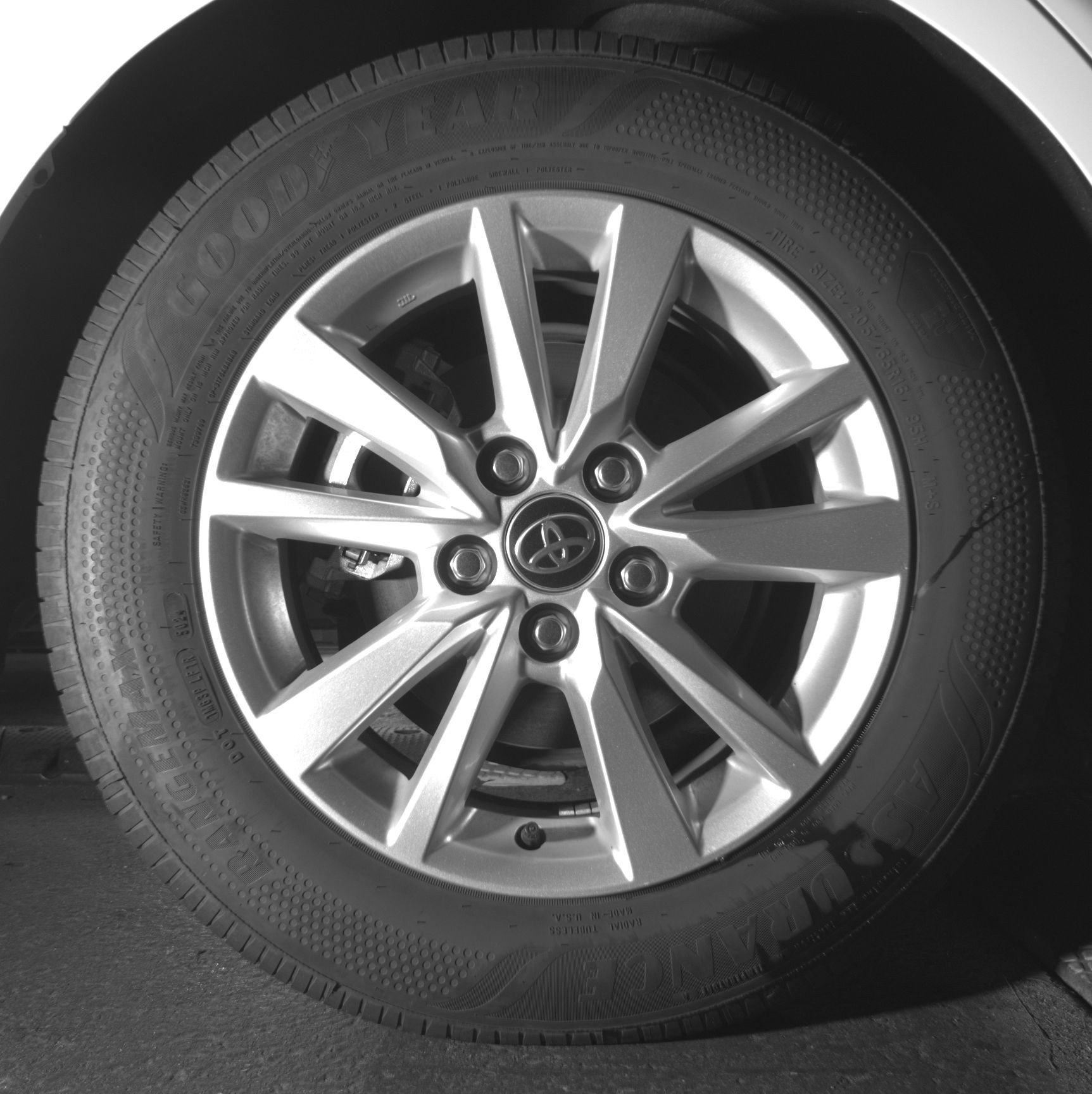 Thumbnail: 2025 Toyota Camry - 15