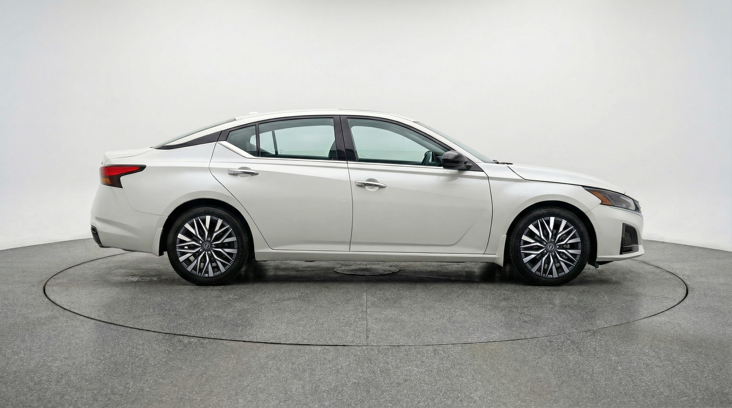 Thumbnail: 2025 Nissan Altima - 8