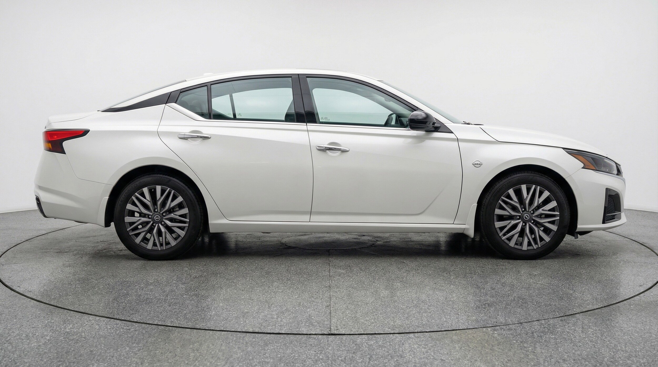 Thumbnail: 2025 Nissan Altima - 11