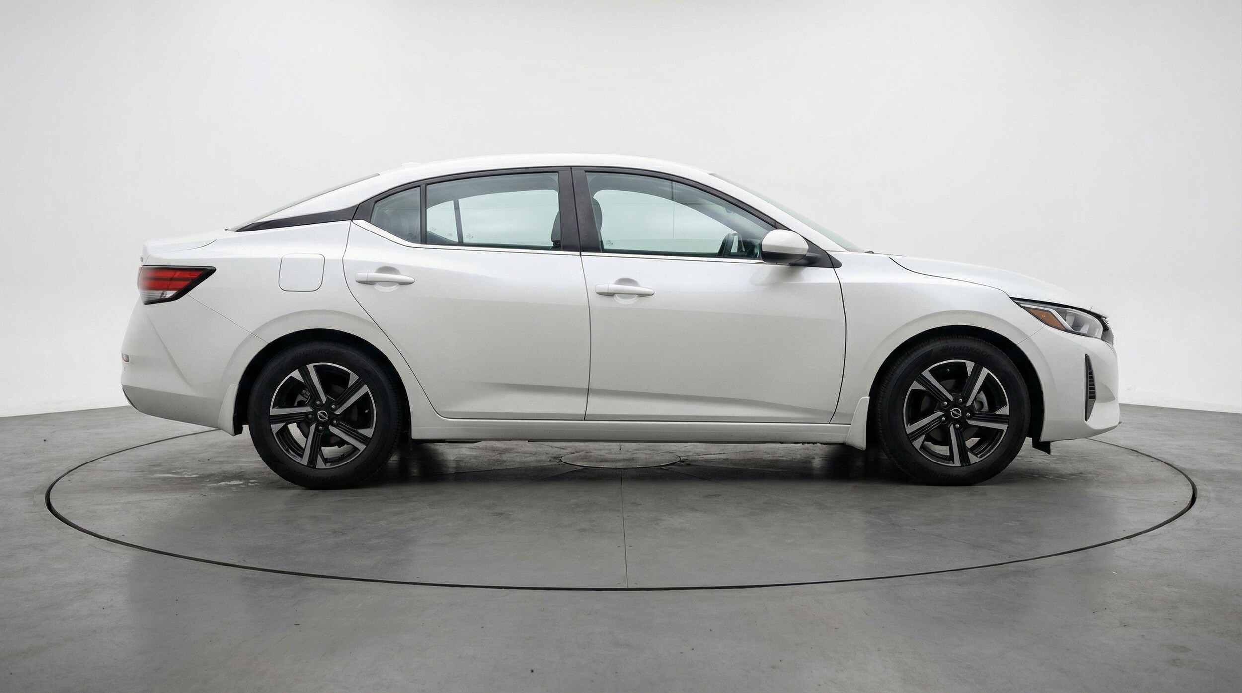 Thumbnail: 2025 Nissan Sentra - 11