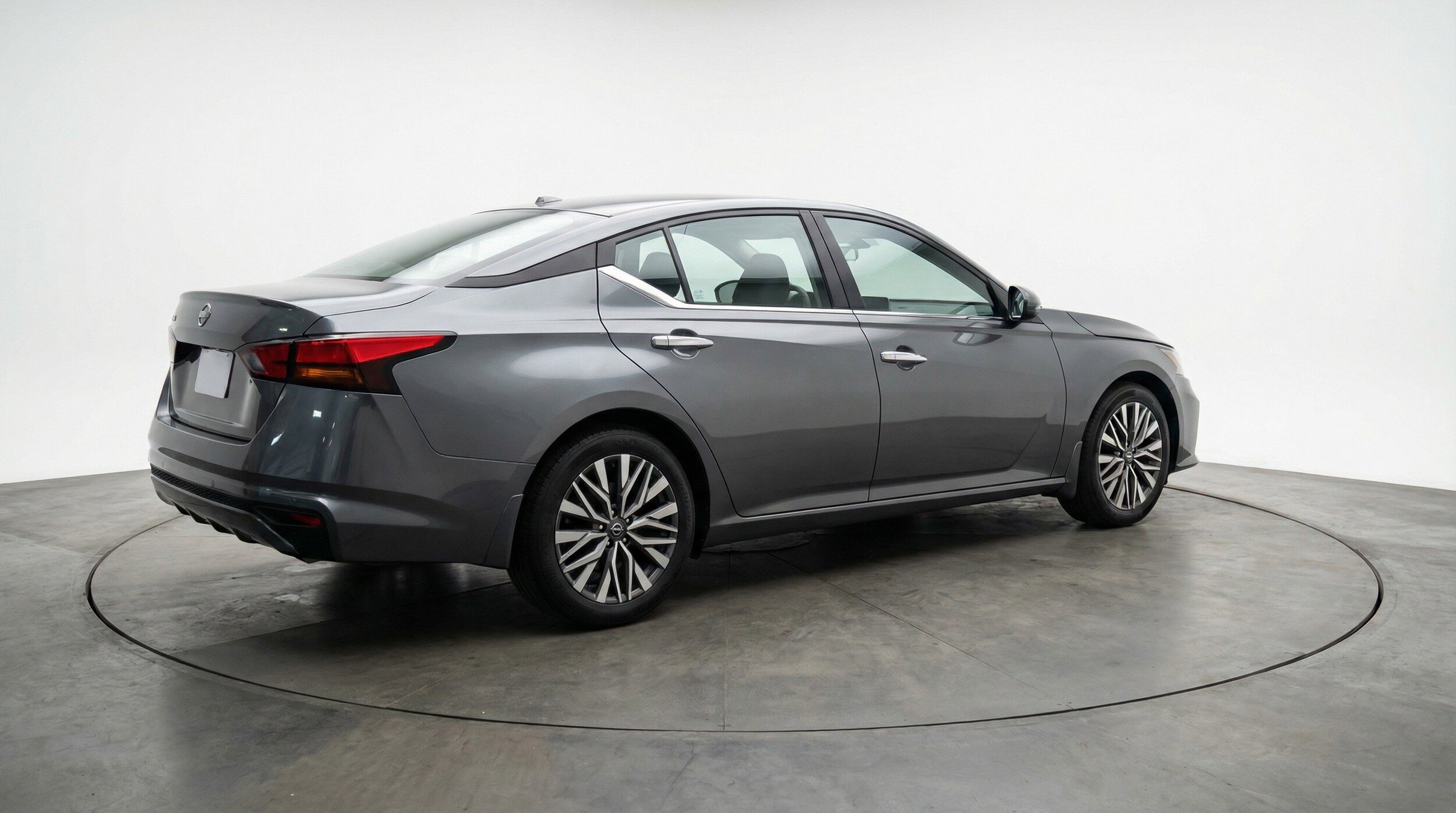 Thumbnail: 2025 Nissan Altima - 9