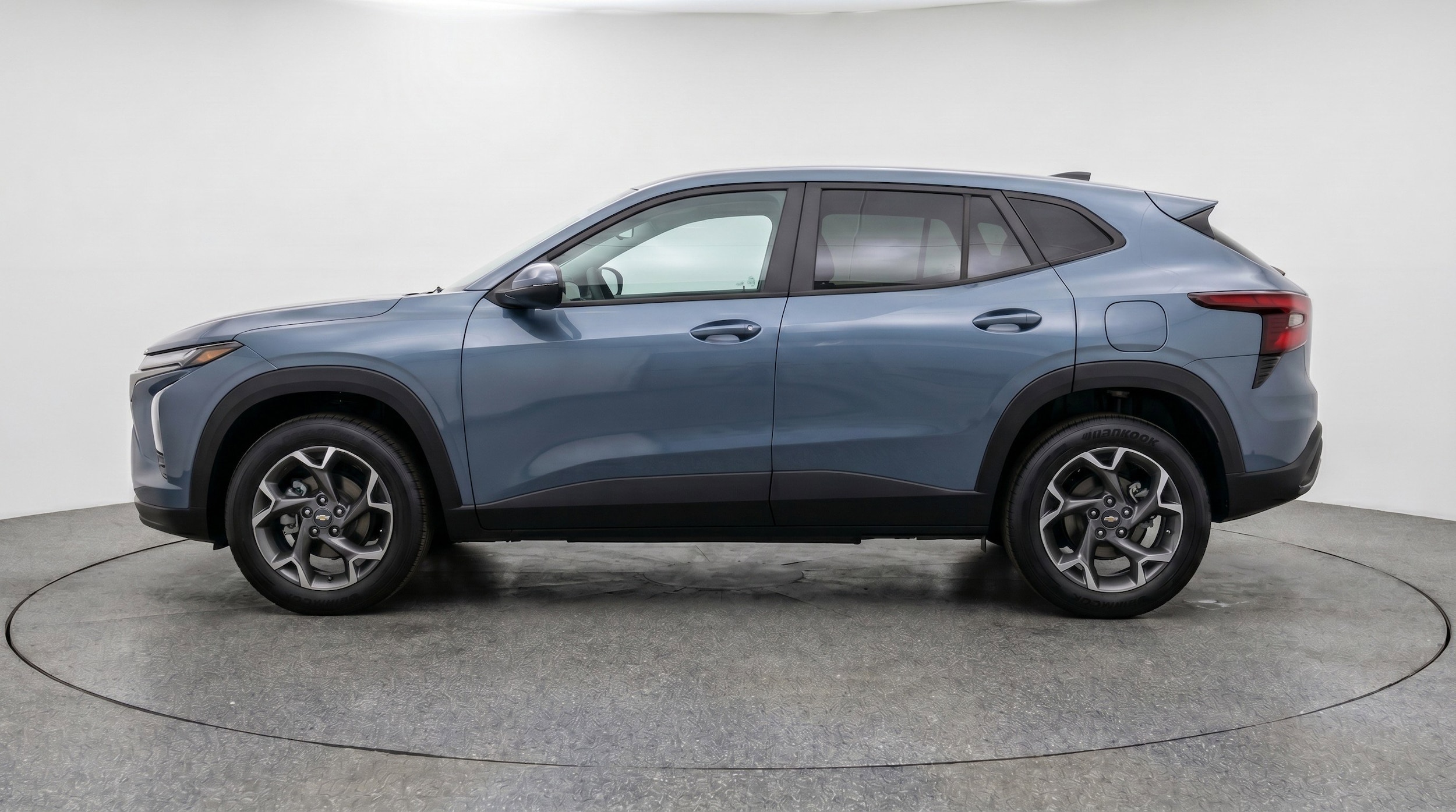 Thumbnail: 2025 Chevrolet Trax - 5