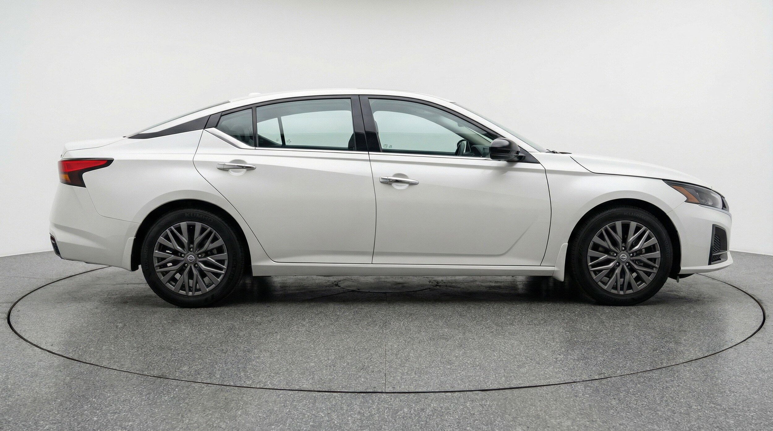 Thumbnail: 2025 Nissan Altima - 11