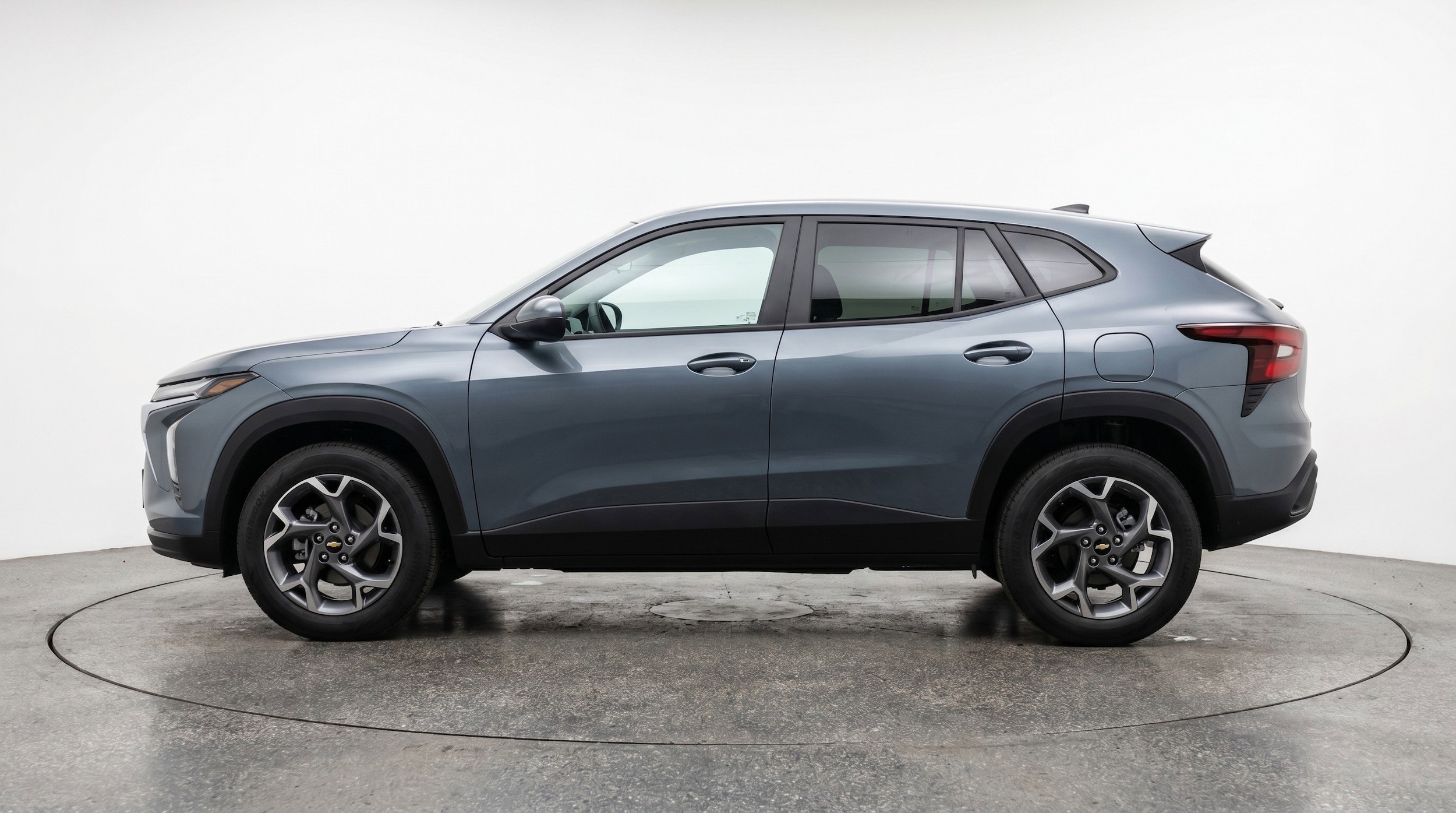 Thumbnail: 2025 Chevrolet Trax - 5