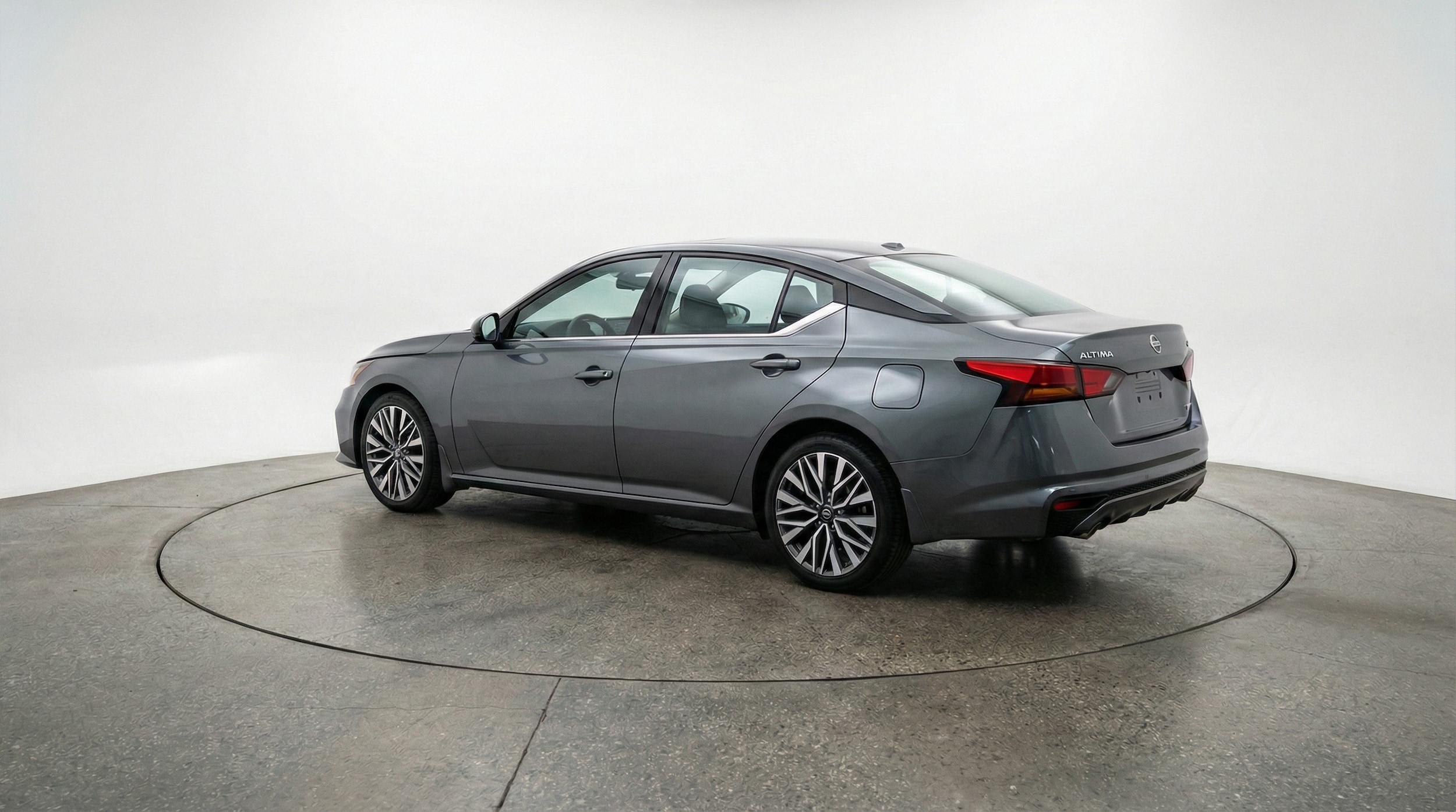 Thumbnail: 2025 Nissan Altima - 5