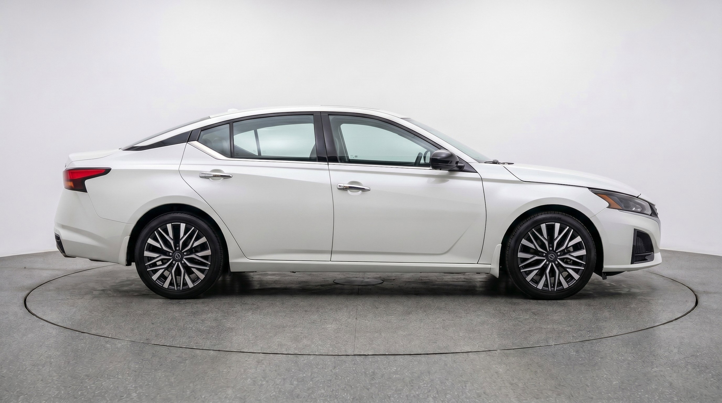 Thumbnail: 2025 Nissan Altima - 11