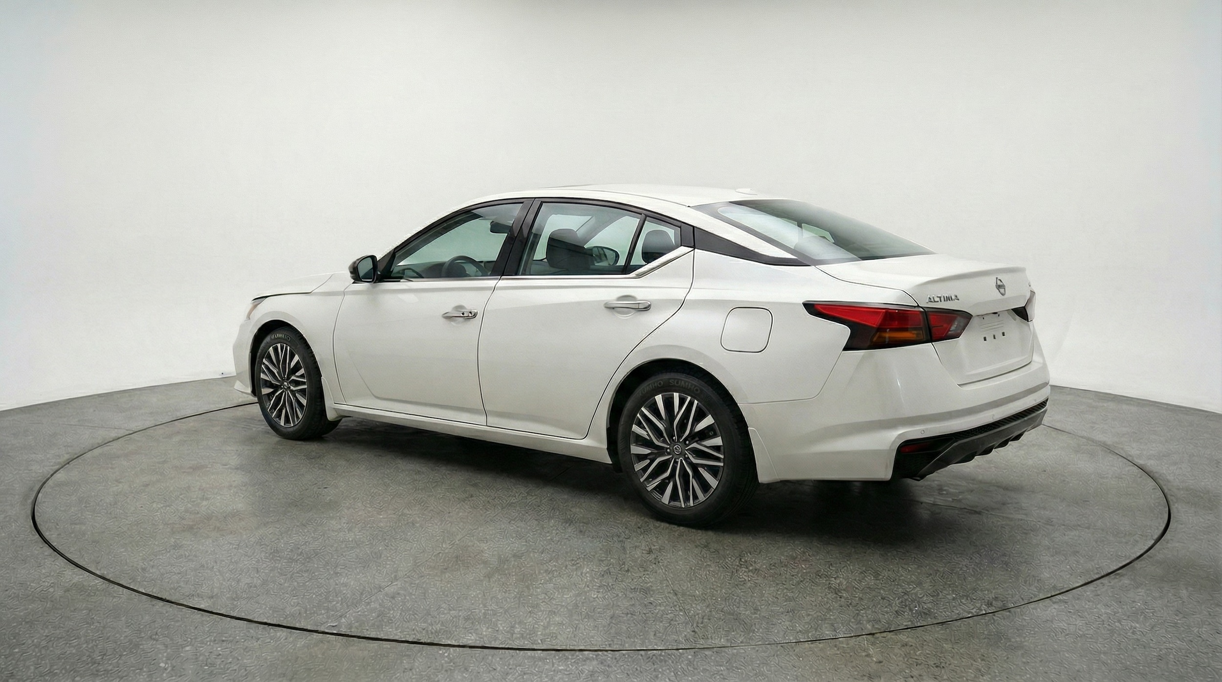 Thumbnail: 2025 Nissan Altima - 5