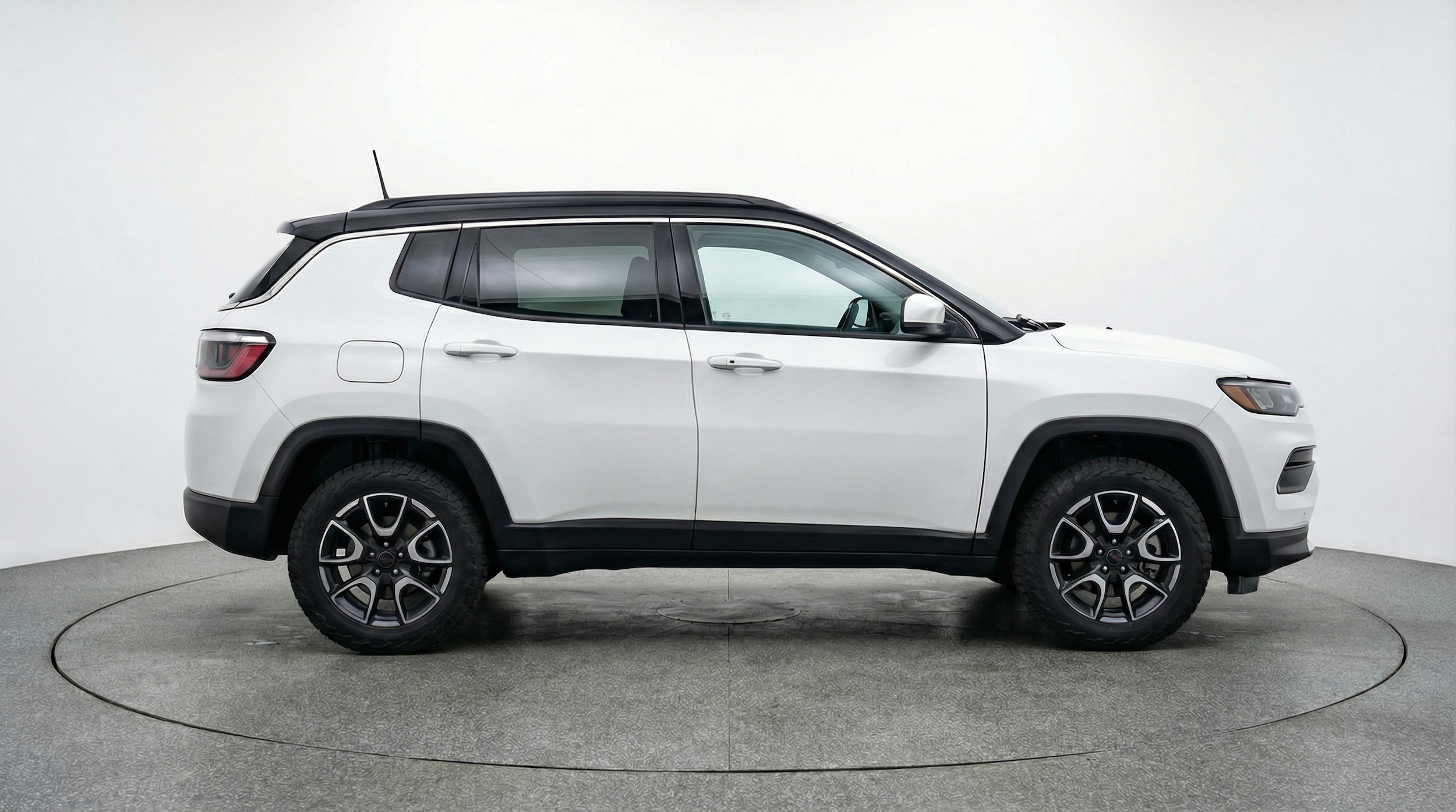 Thumbnail: 2025 Jeep Compass - 8