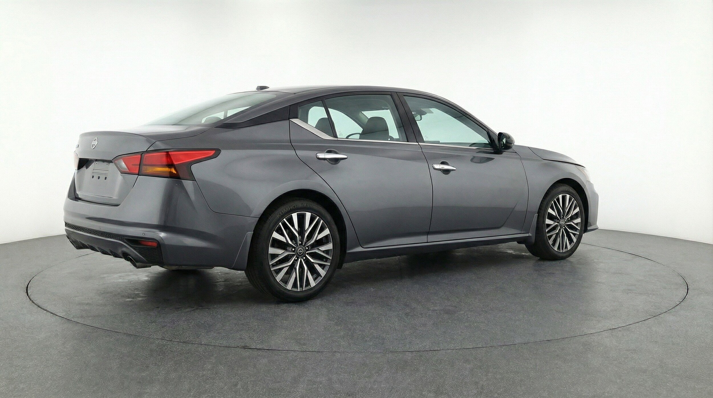 Thumbnail: 2025 Nissan Altima - 9