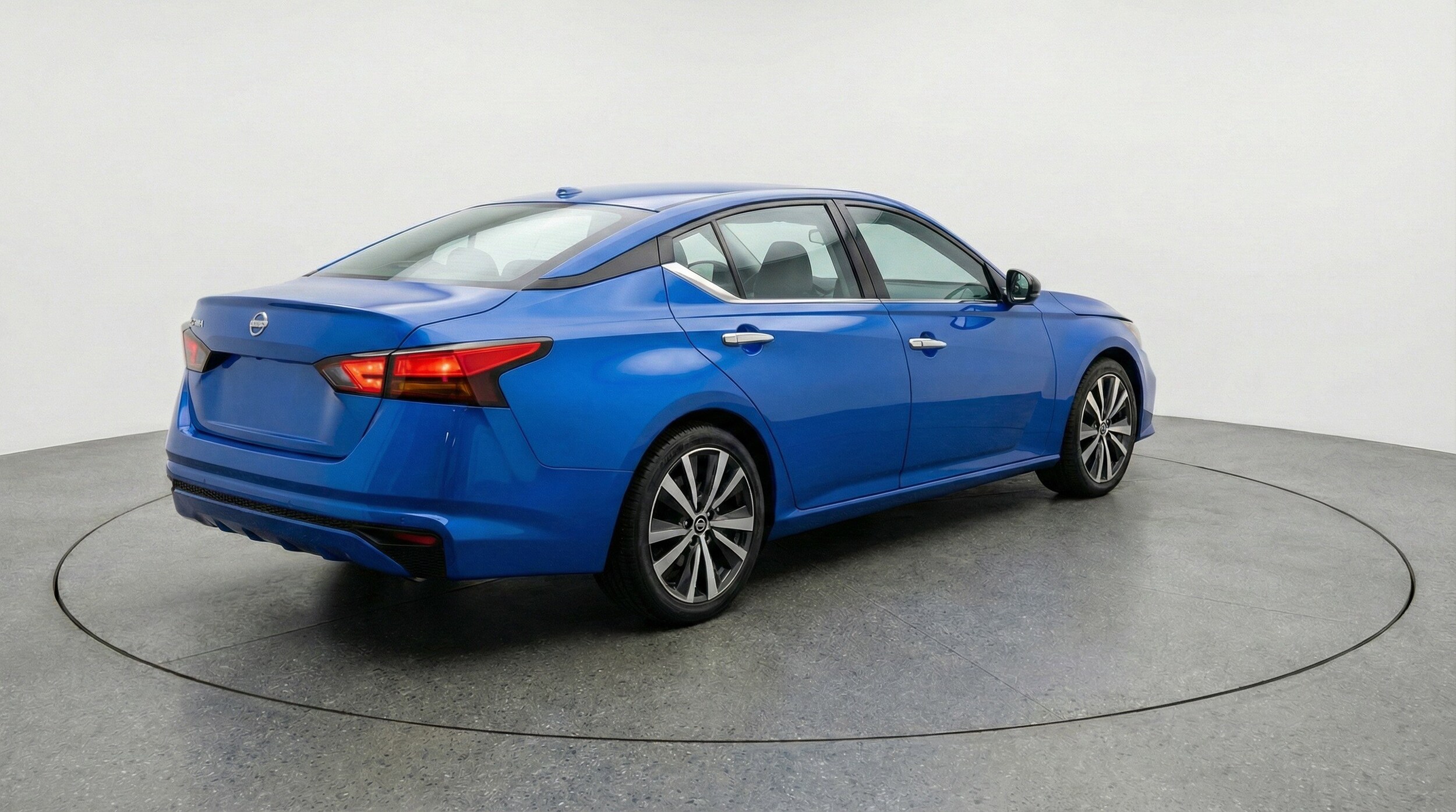 Thumbnail: 2025 Nissan Altima - 9