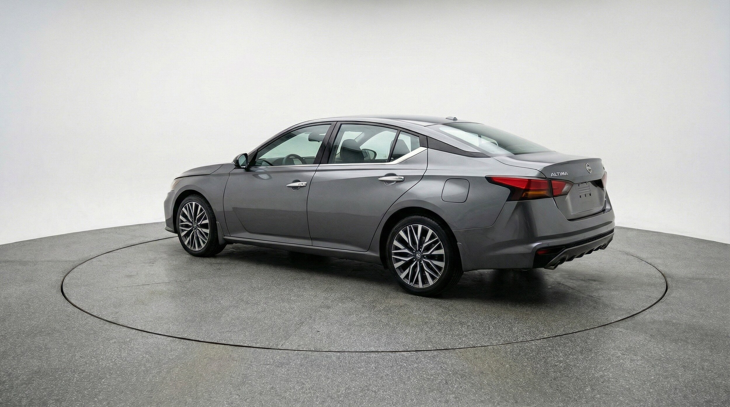 Thumbnail: 2025 Nissan Altima - 6