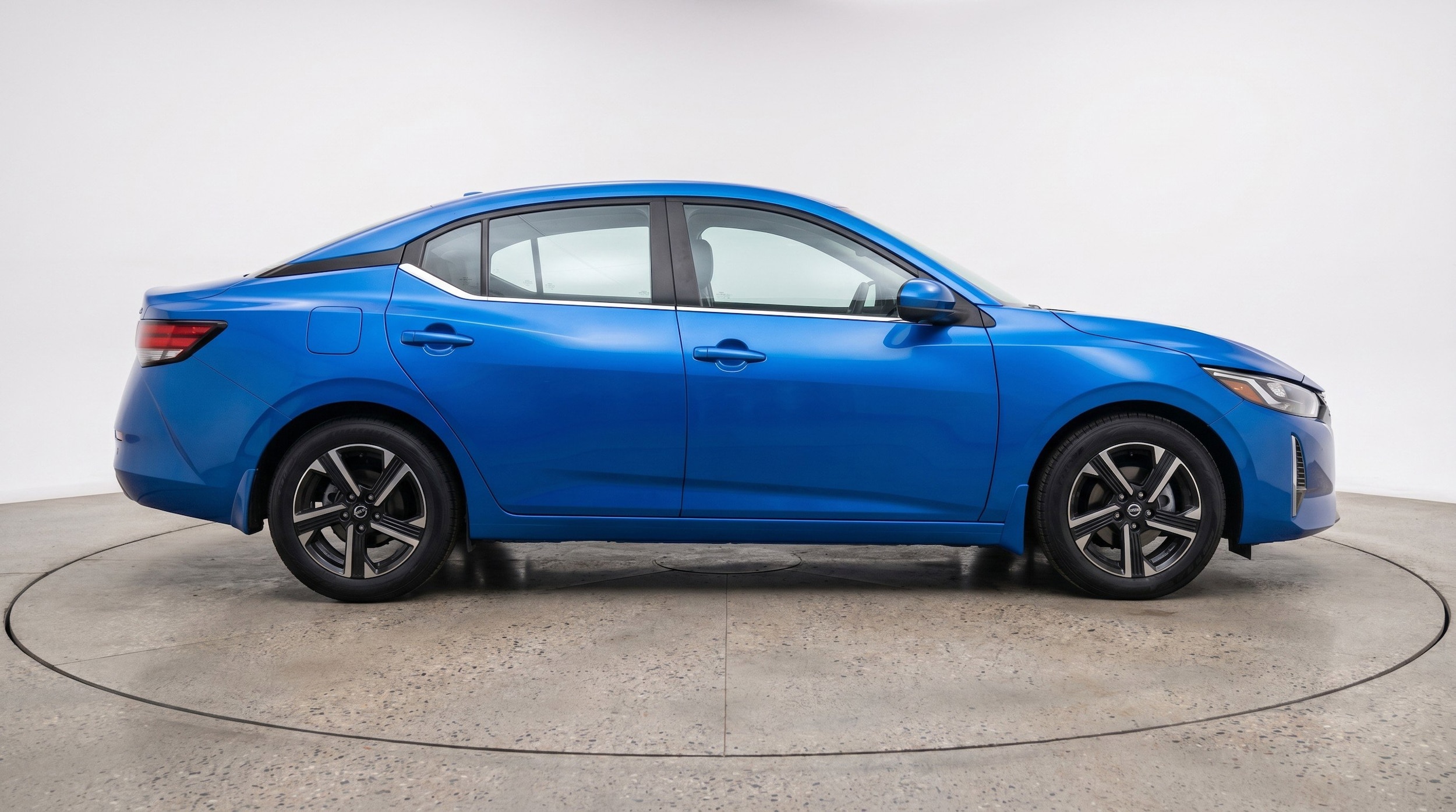 Thumbnail: 2025 Nissan Sentra - 11
