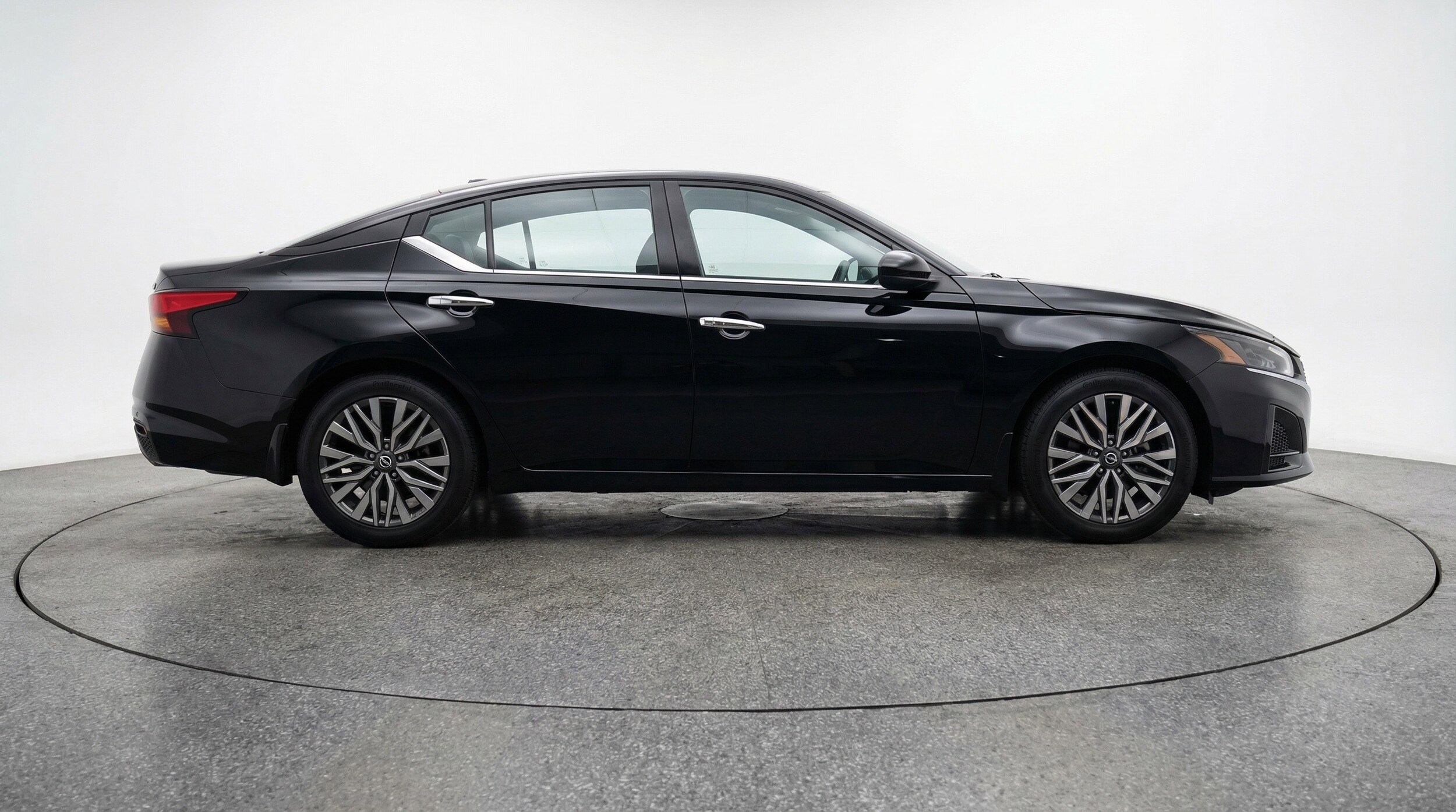 Thumbnail: 2025 Nissan Altima - 11