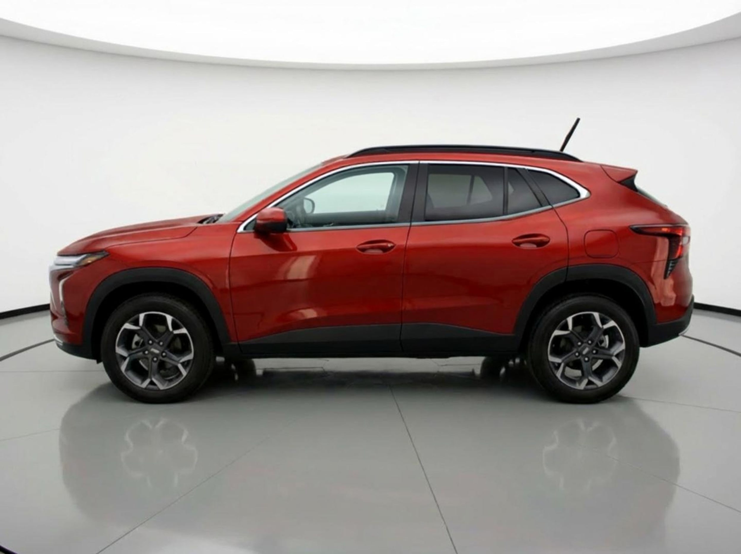 Thumbnail: 2025 Chevrolet Trax - 4