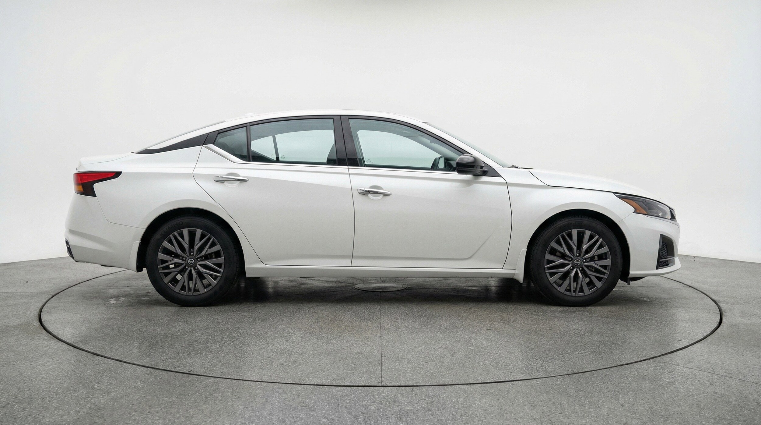 Thumbnail: 2025 Nissan Altima - 11