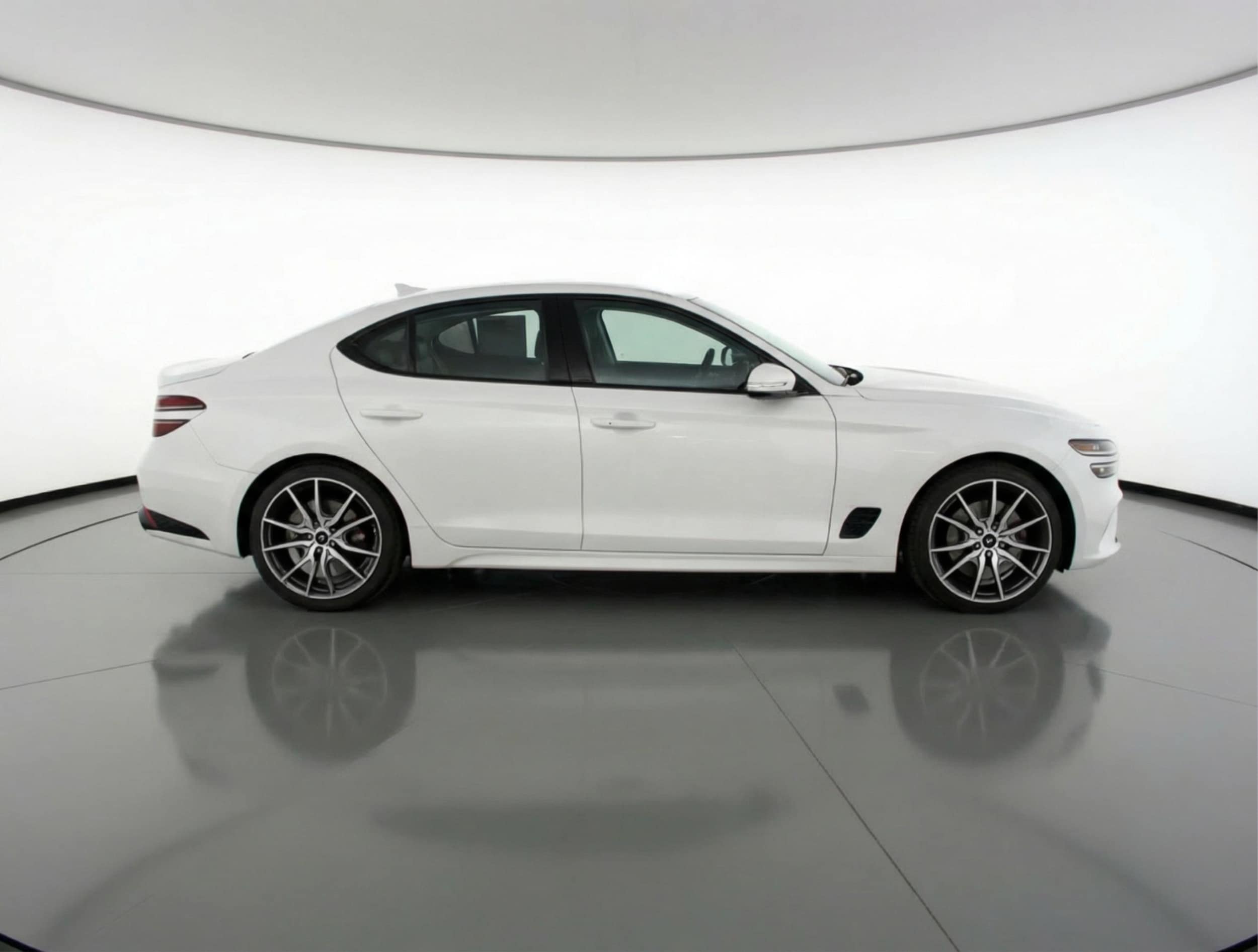 Thumbnail: 2025 Genesis G70 - 8